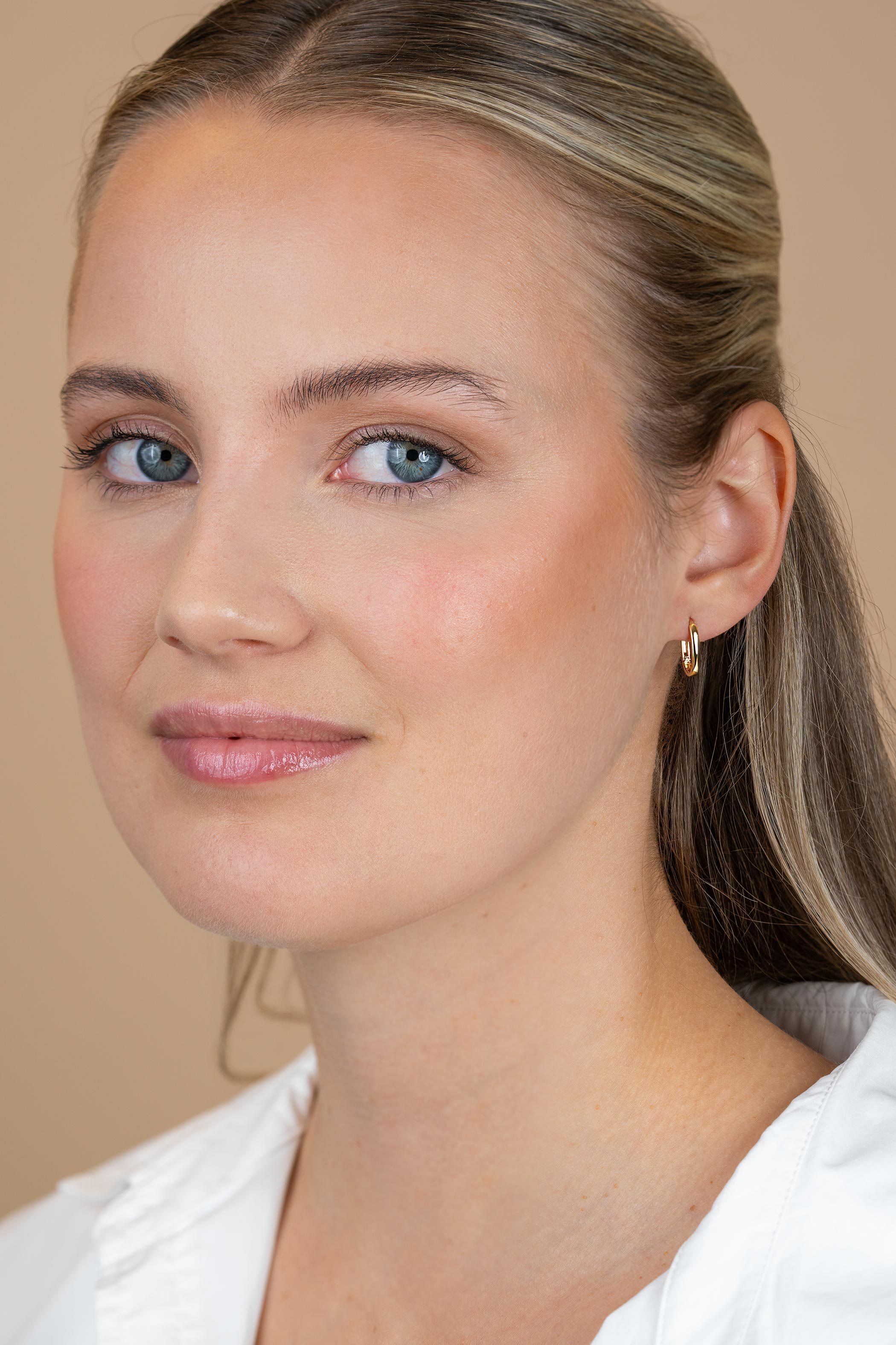 13mm ZINZI Gold 14 krt gouden oorringen ovaal model met luxe klapsluiting 13mm x 1,9mm ZGO565