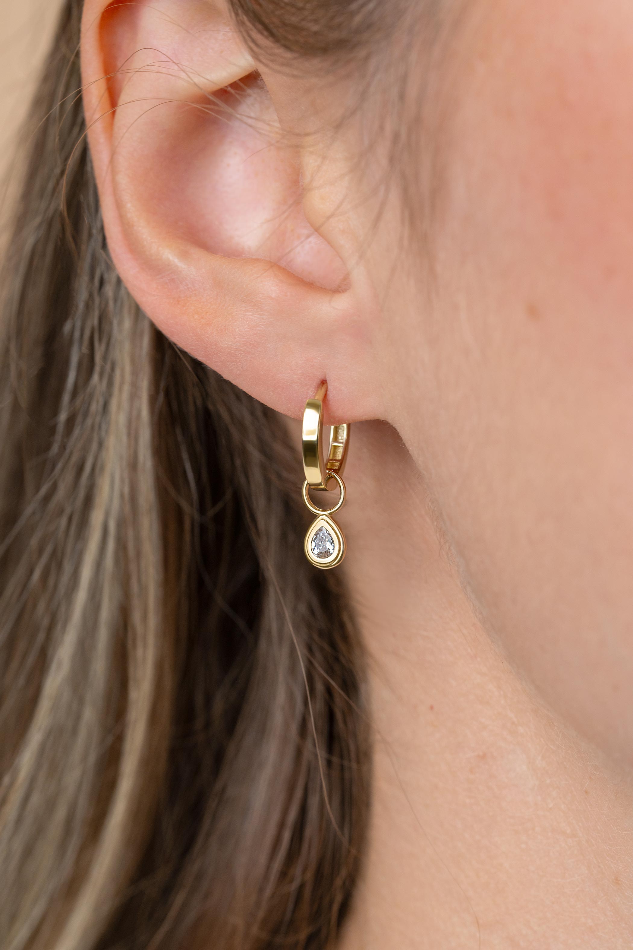 ZINZI Gold 14 karaat gouden oorbedels met druppelvormige witte zirconia ZGCH559 (zonder oorringen)