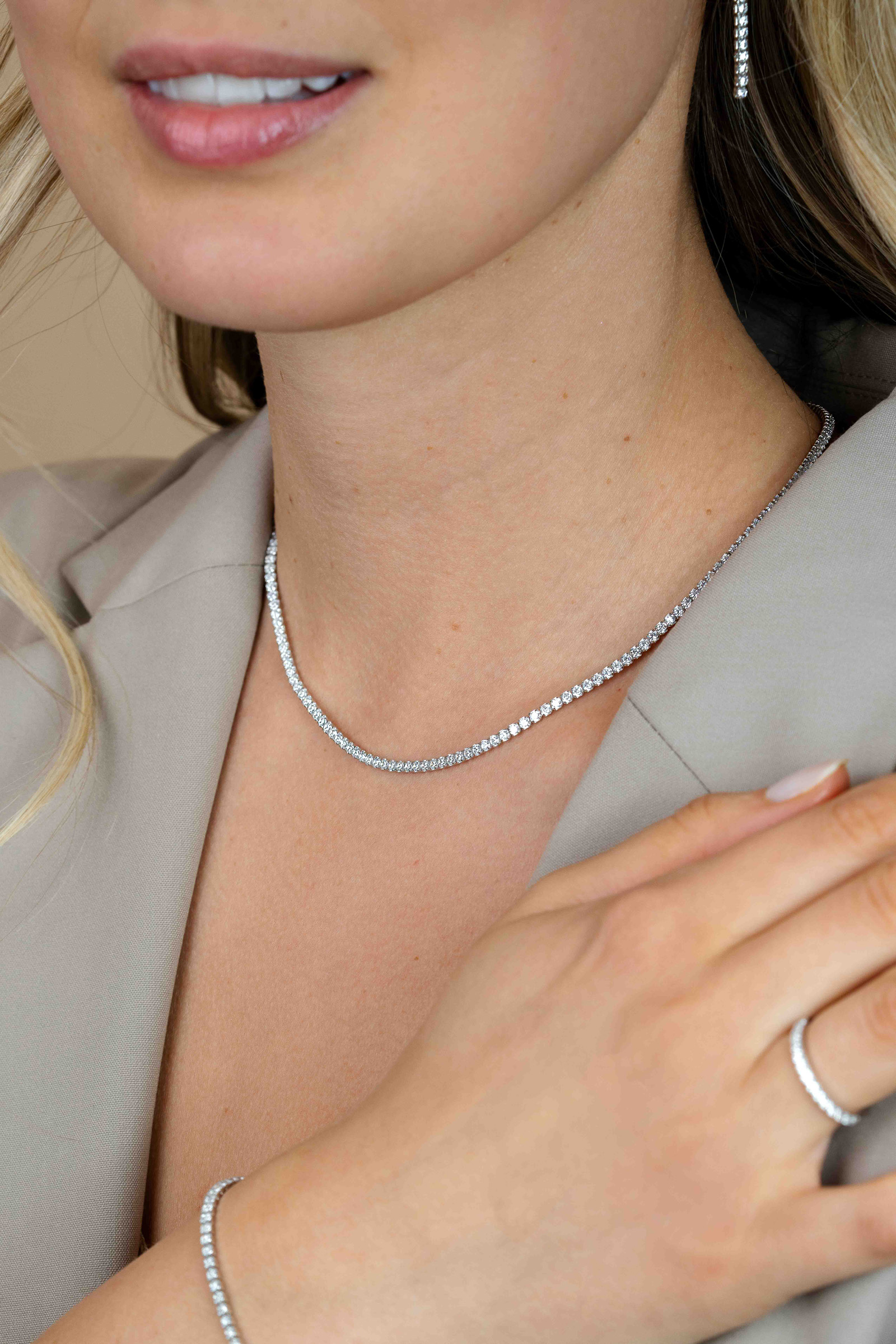 ZINZI zilveren tennis collier 45cm met rijzetting witte zirconia's 2,3mm breed ZIC2795