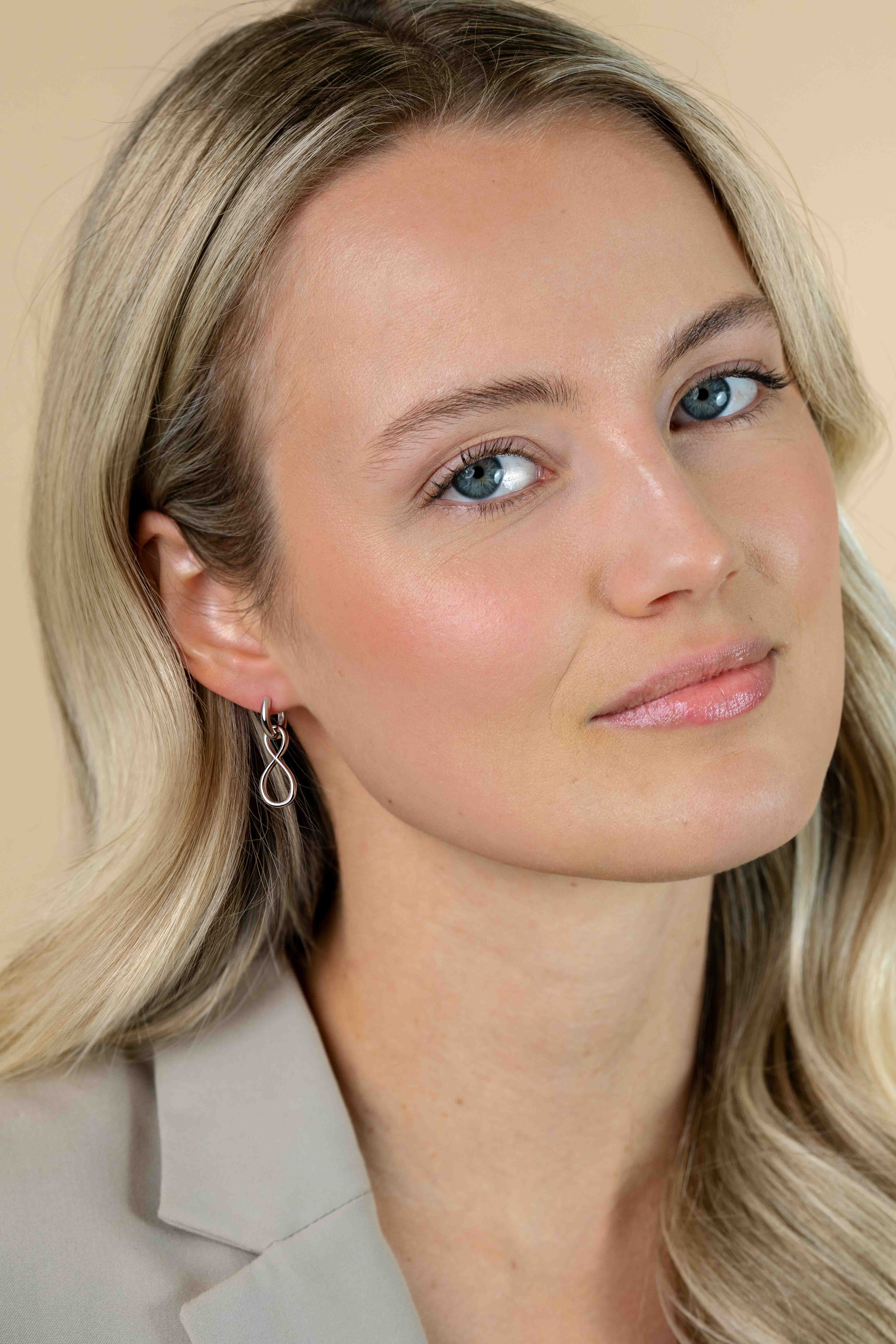 20mm ZINZI zilveren oorbedels infinity ZICH2717 (zonder oorringen)