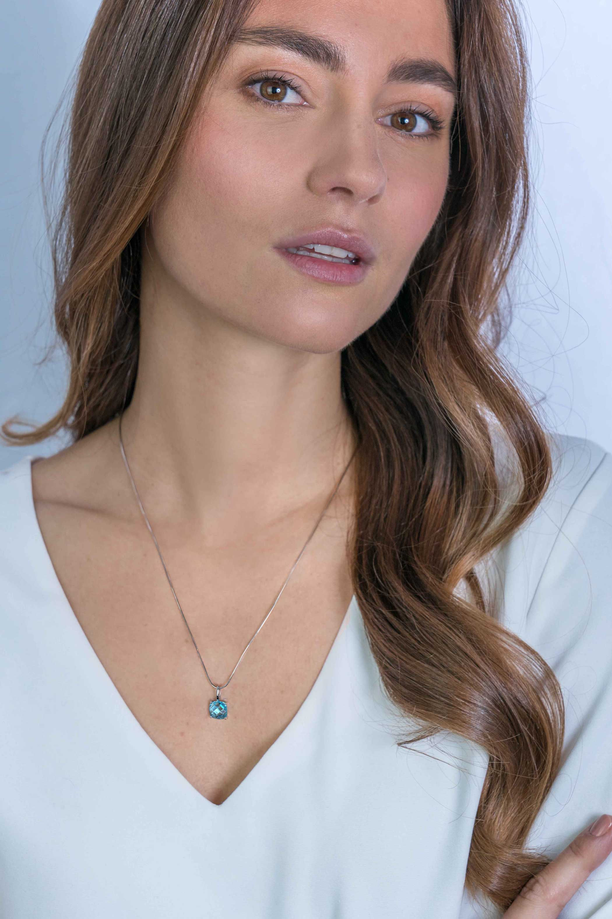 ZINZI zilveren hanger vierkant turquoise blauw ZIH2073T (zonder collier)