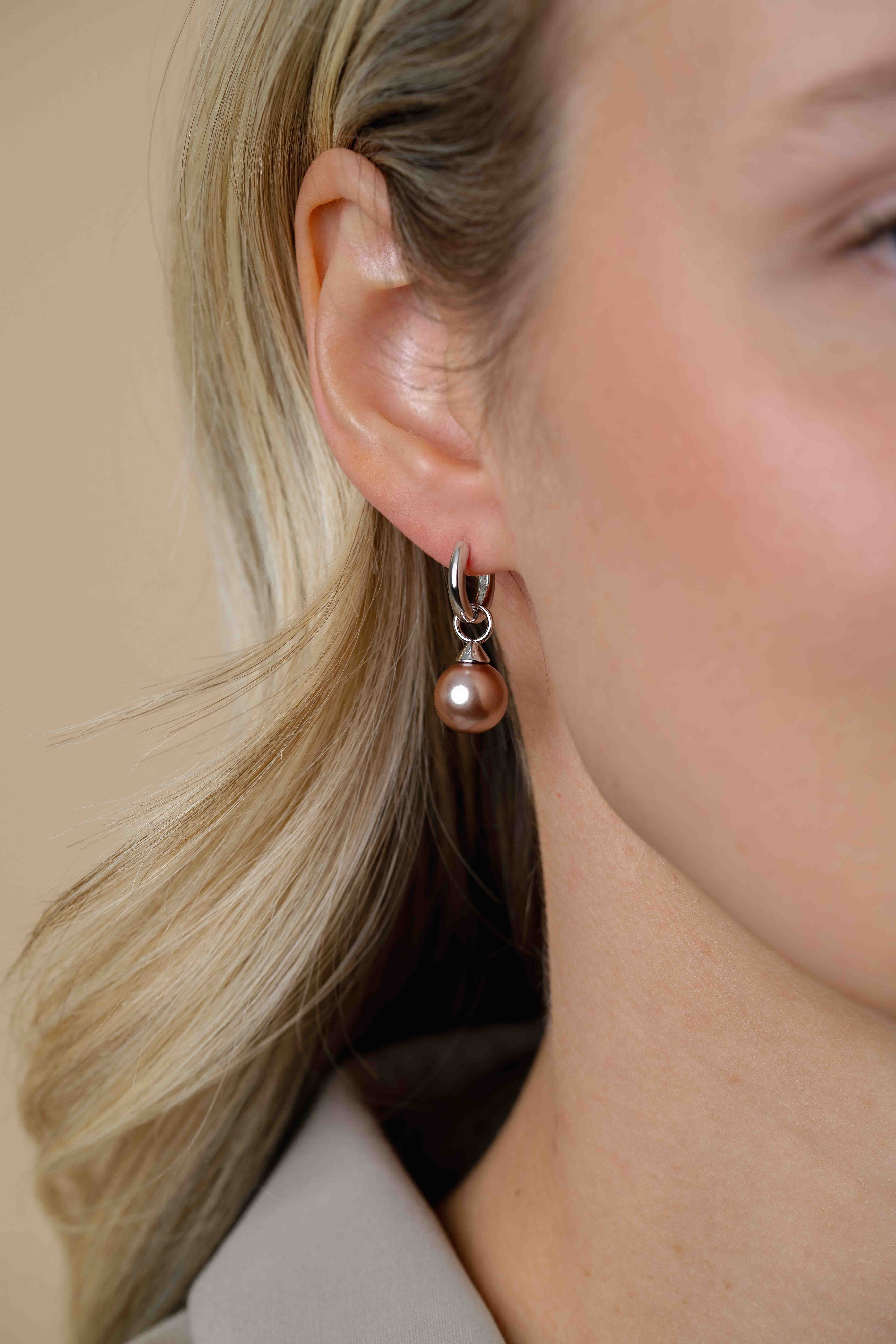 ZINZI zilveren oorbedels parel rond champagne 10mm ZICH266C (zonder oorringen)