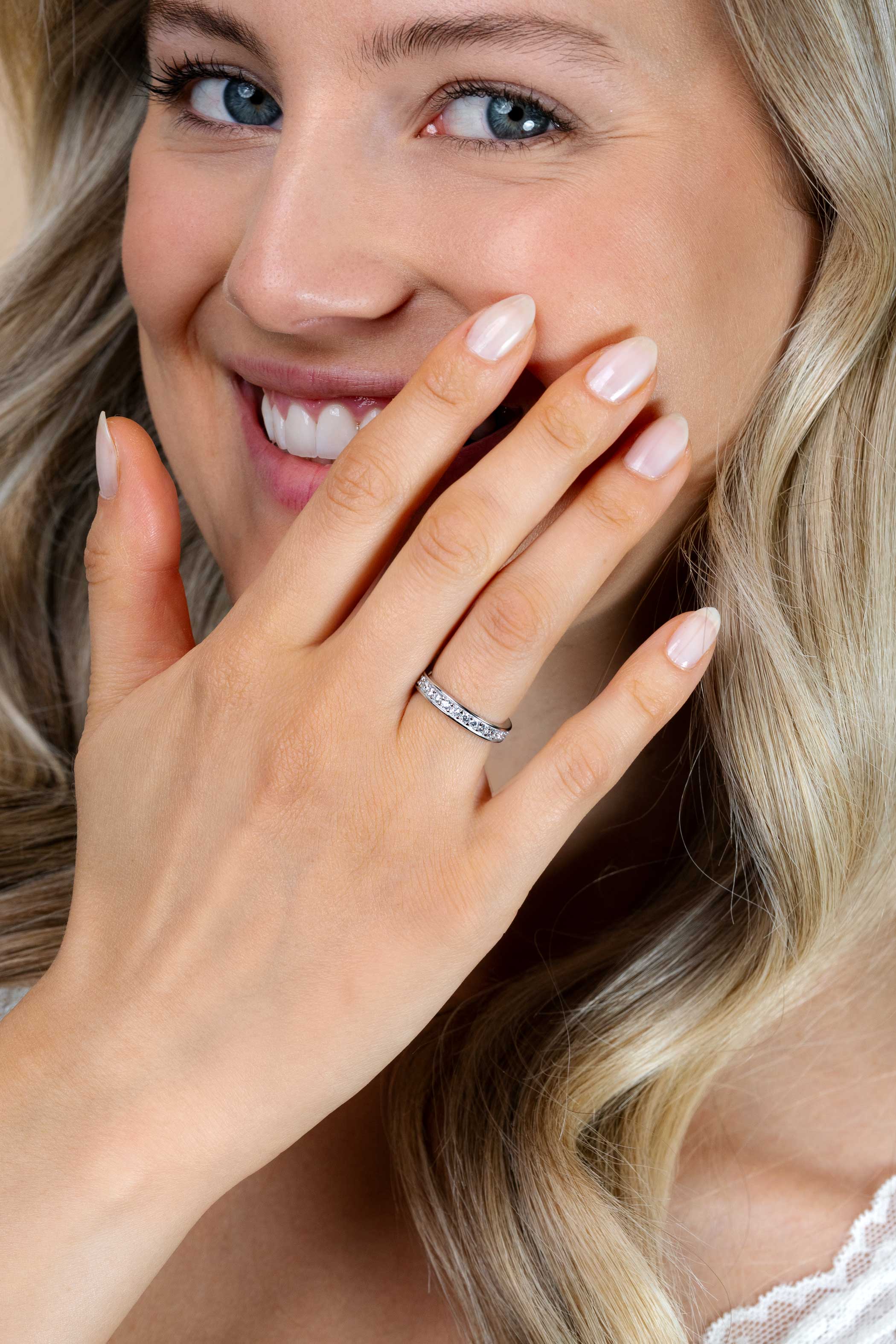 ZINZI zilveren ring wit ZIR2050