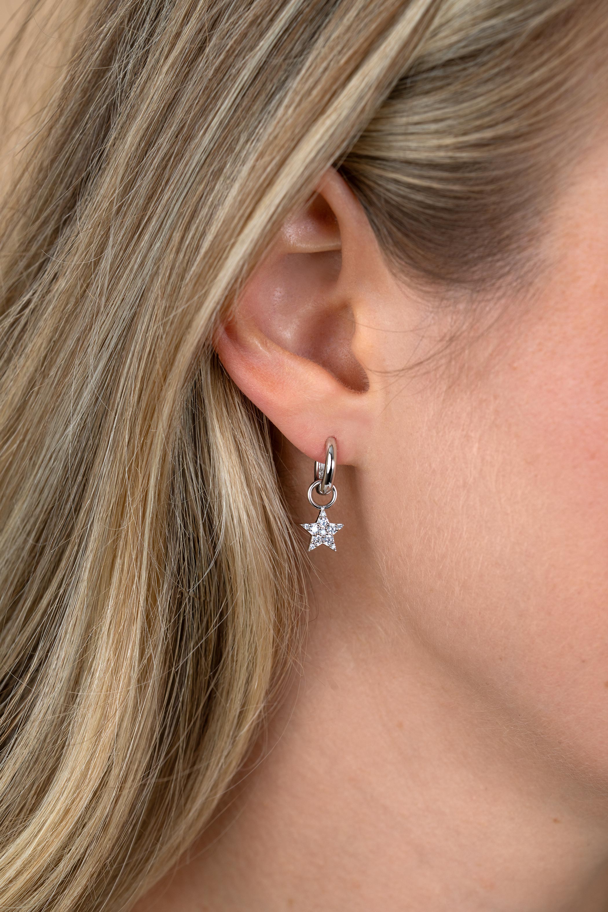 8,5mm ZINZI zilveren oorbedels fonkelende ster ZICH2138 (zonder oorringen)