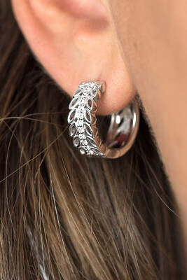 ZINZI zilveren luxe oorringen 18x7mm blaadjes wit ZIO1889