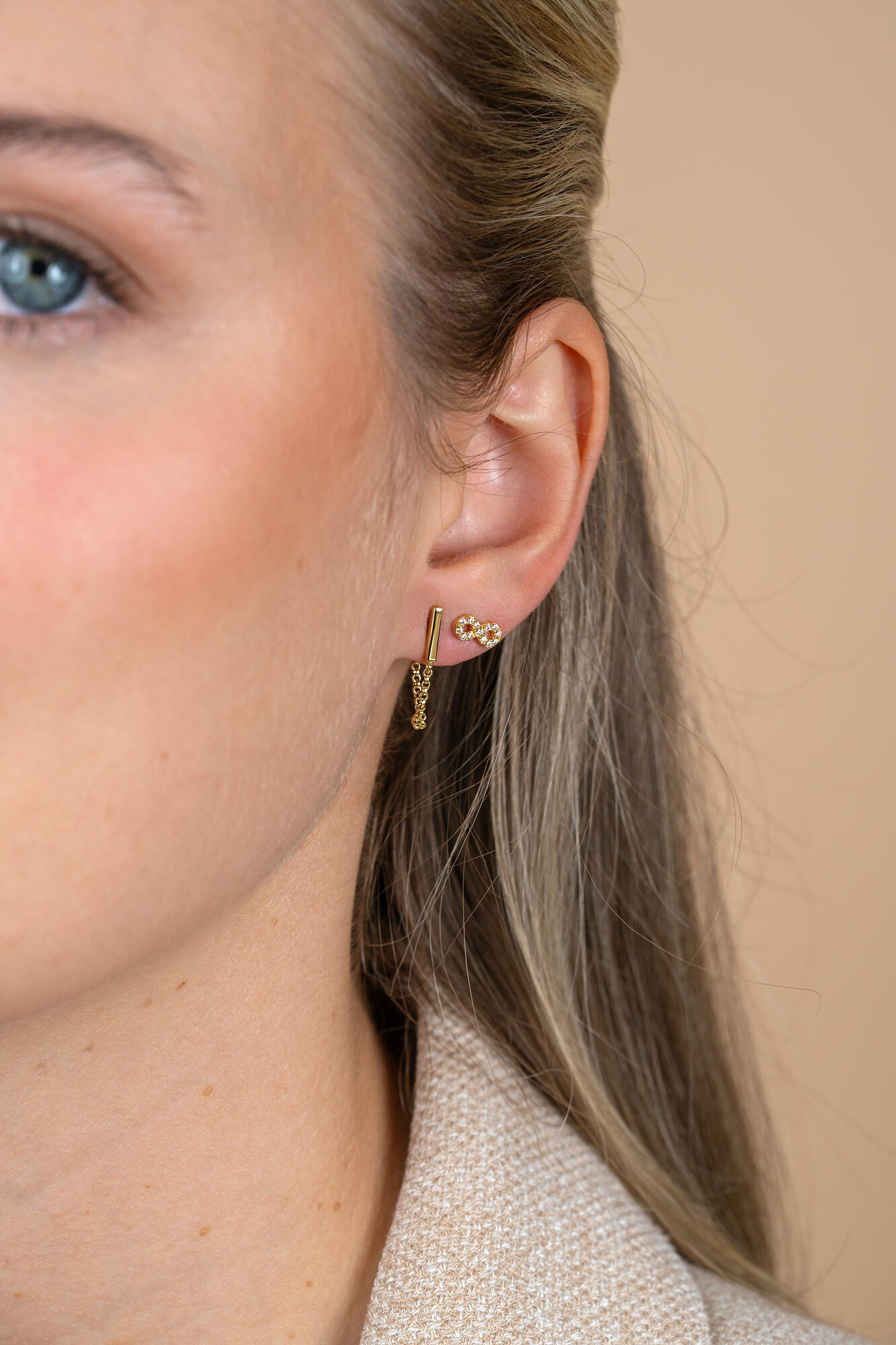 Giftset: Twee paar goldplated zilveren oorsieraden, perfect op elkaar afgestemd in één prachtige set (ZIO2597Y en ZIO1688G) GIFTSET15