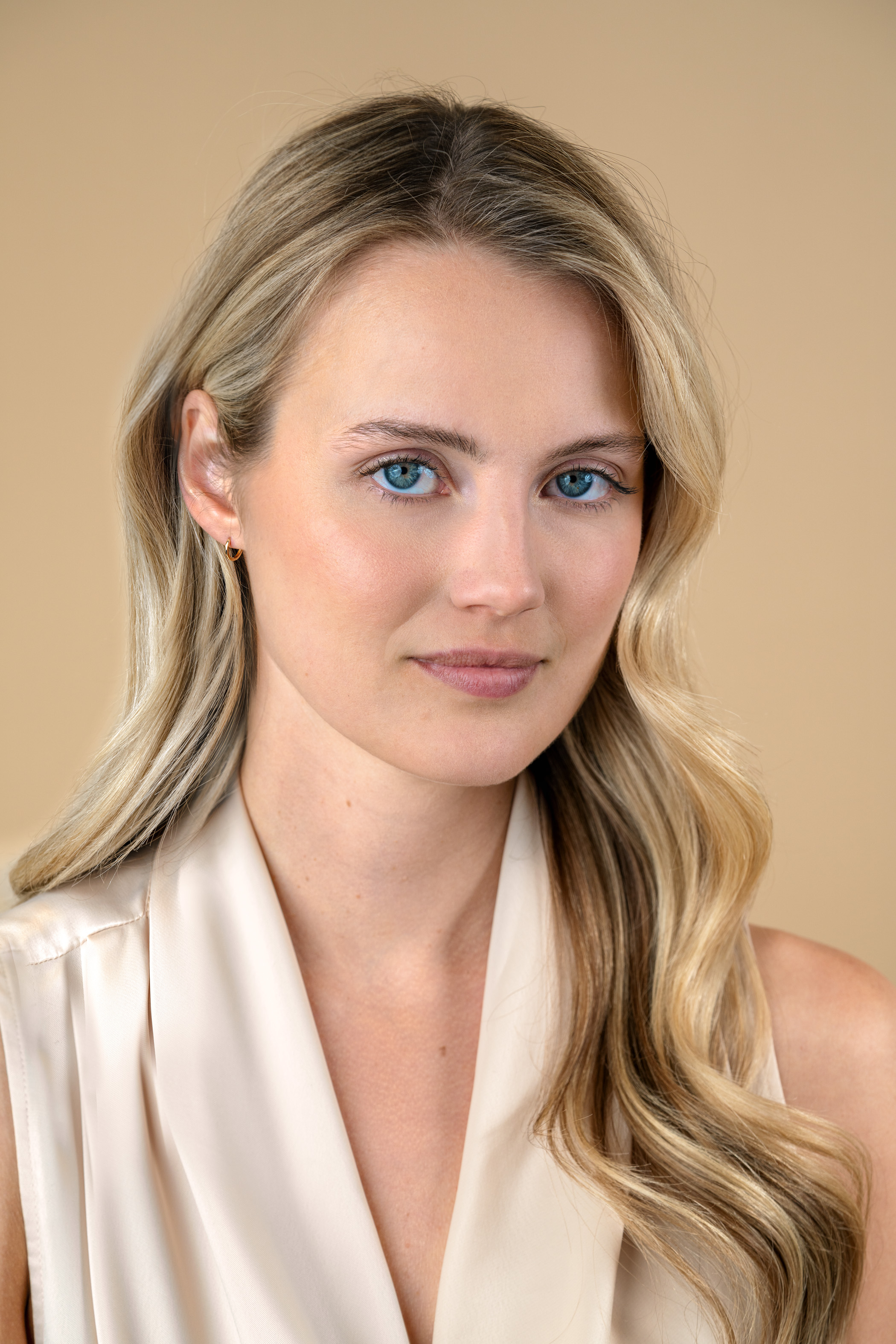 10mm ZINZI Gold 14 karaat gouden oorringen met luxe scharniersluiting 10 x 1,2mm ZGO523