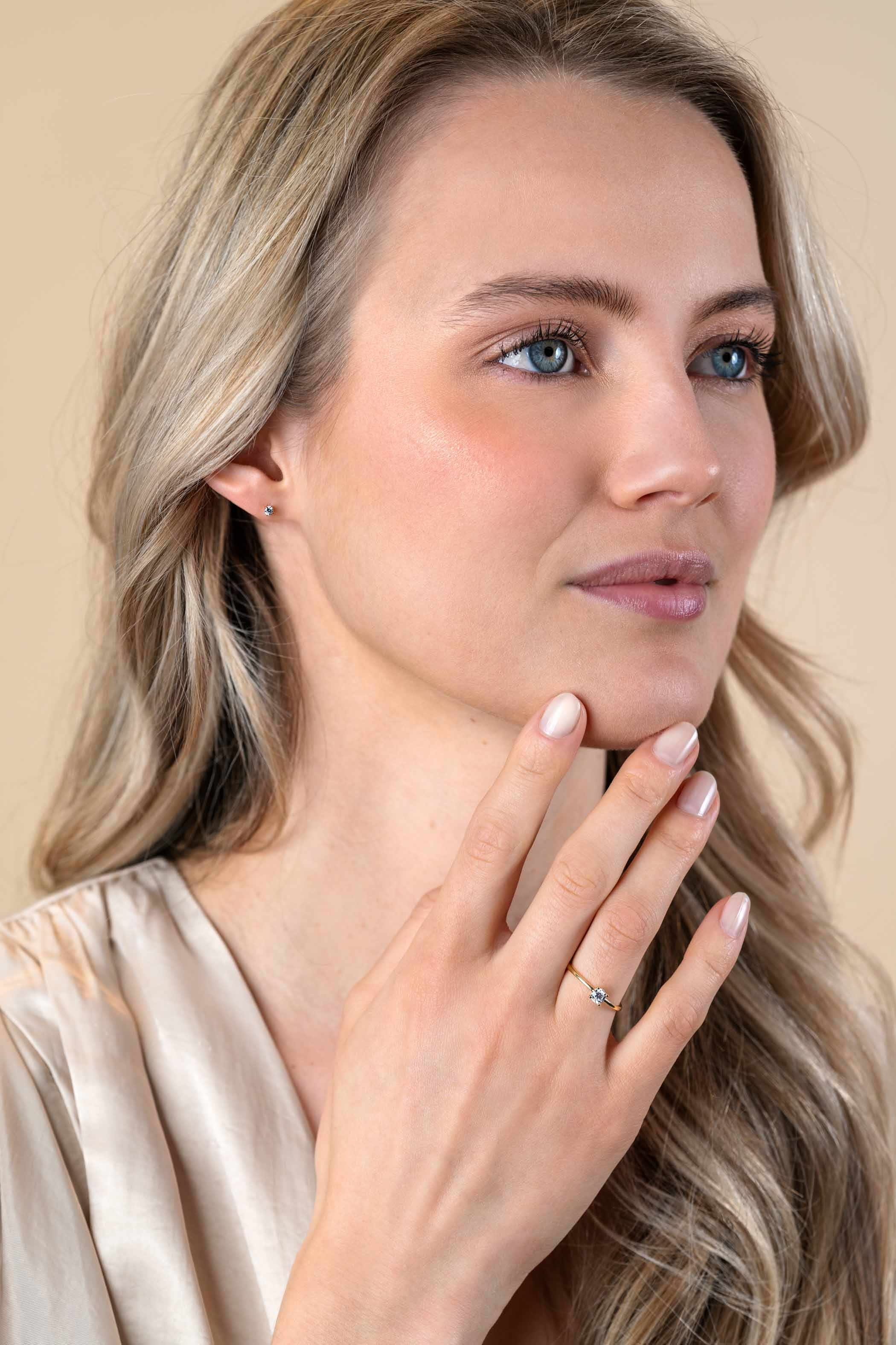 ZINZI Gold 14 krt gouden ring bezet met een ronde witte zirconia in vierpootszetting (4mm) ZGR385
C