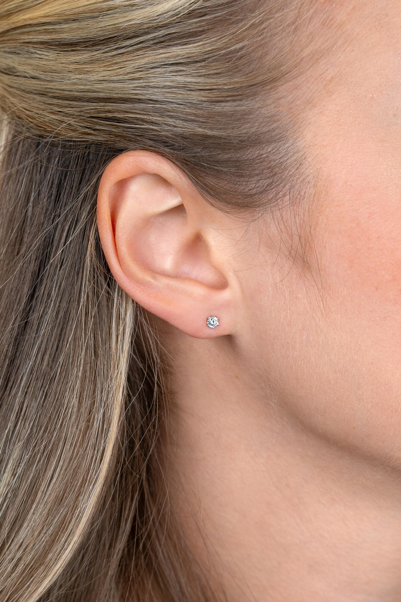 2,5mm ZINZI Gold 14 krt gouden oorstekers met ronde witte zirconia in zespootchaton ZGO562
