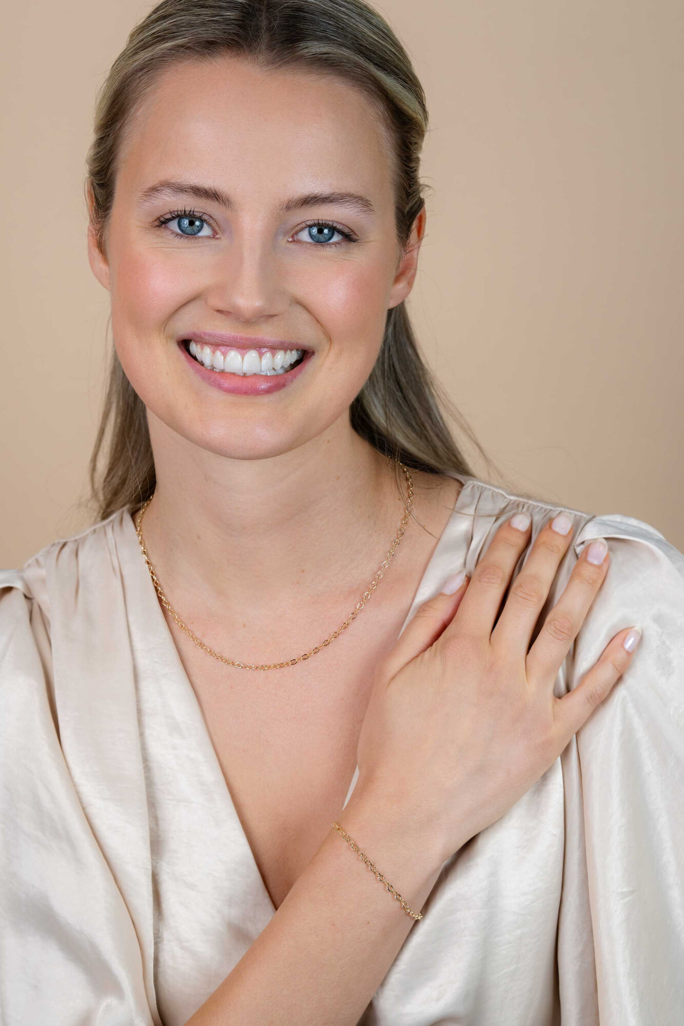 ZINZI Gold 14 krt gouden armband met bewerkte ovale schakels 3mm breed 19cm ZGA538