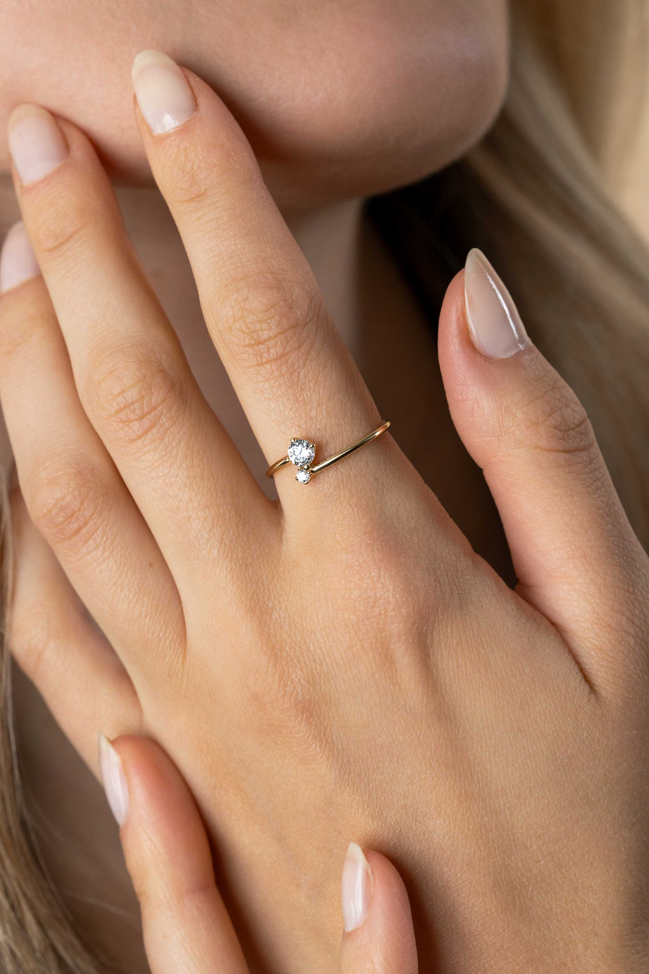 ZINZI Gold 14 krt gouden ring met twee vierpootszettingen, bezet met ronde witte zirconia's (7mm) ZGR462
C