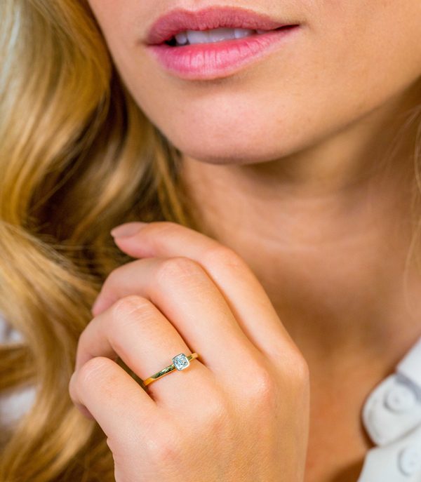 ZINZI Gold 14 karaat gouden aanschuifring vierkant wit ZGR150
C