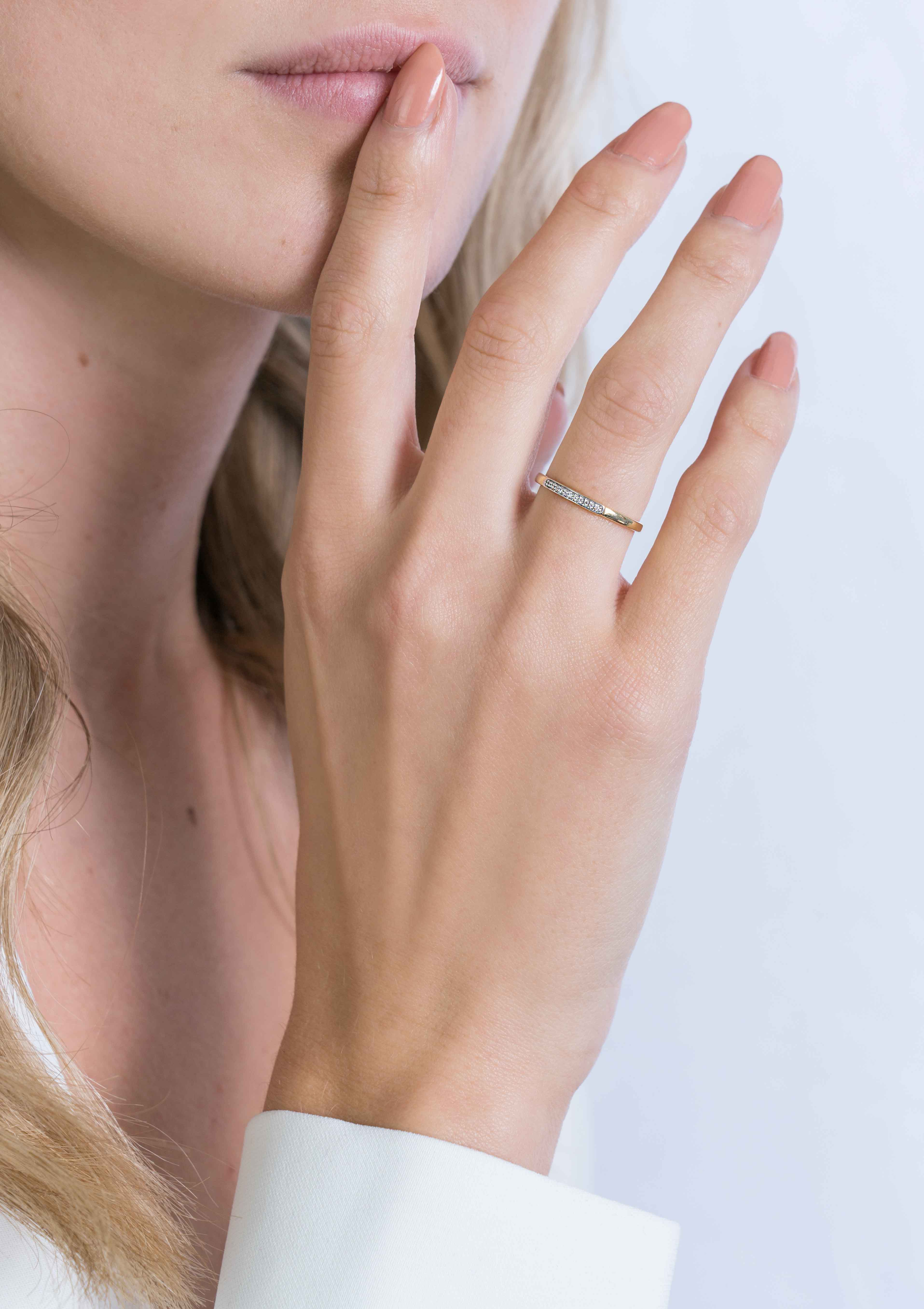 ZINZI Gold 14 karaat gouden aanschuifring rijzetting wit ZGR148
