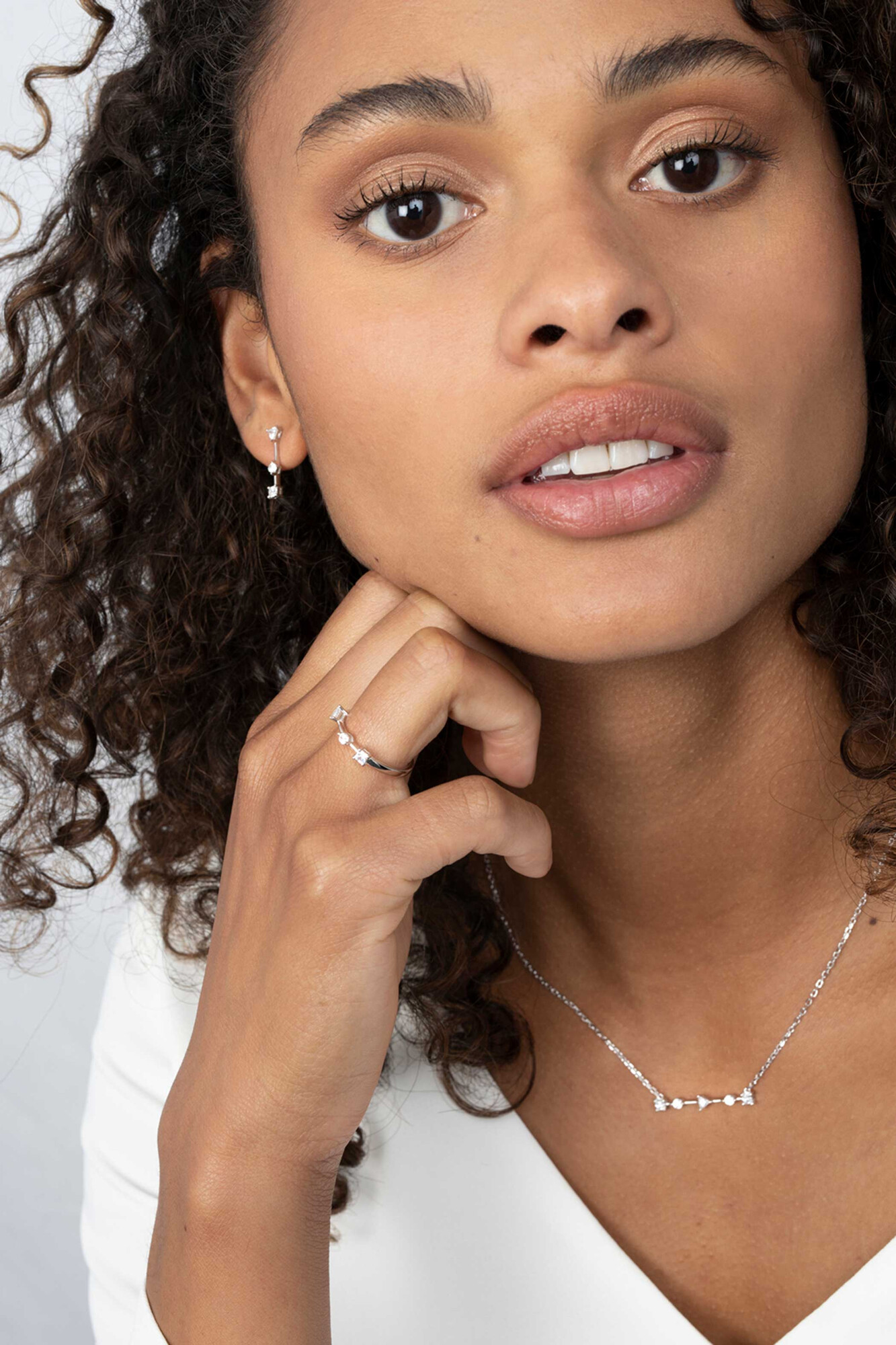 ZINZI zilveren ring rond vierkant driehoek wit ZIR2043C