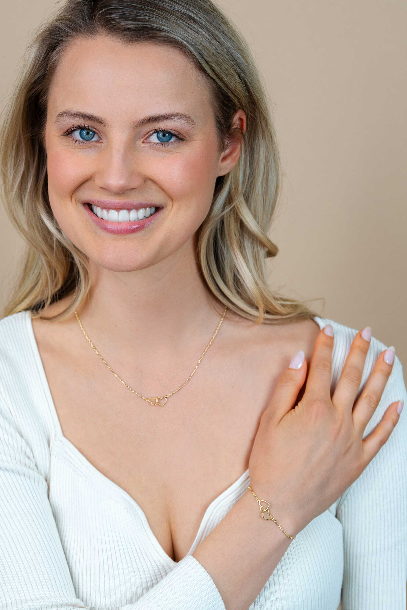 ZINZI gold plated zilveren ketting met 2 verbonden hartjes 40-45cm ZIC2513G