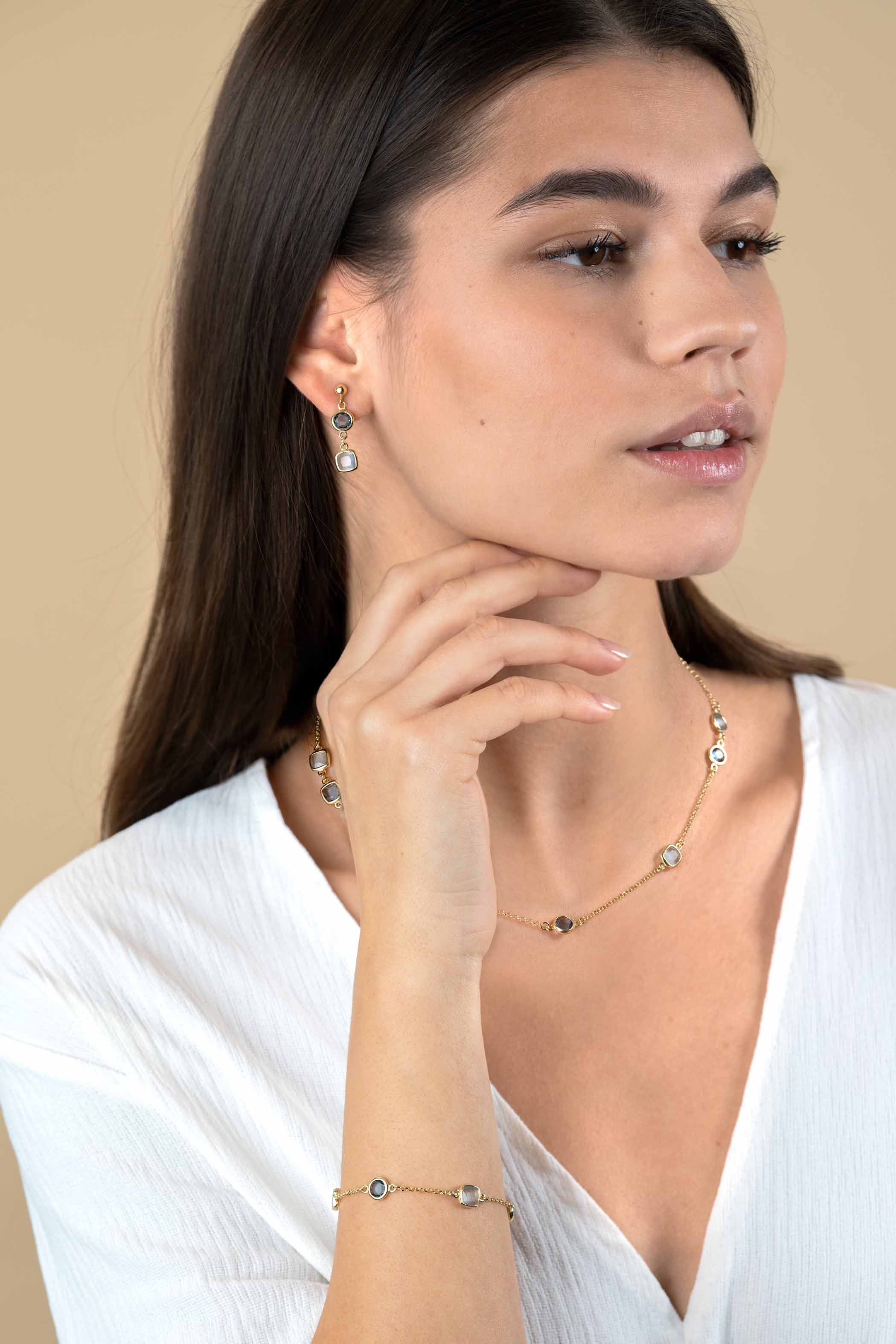 ZINZI gold plated zilveren armband met ronde en vierkante zettingen jeansblauw en witgrijs 17-20cm ZIA2526G