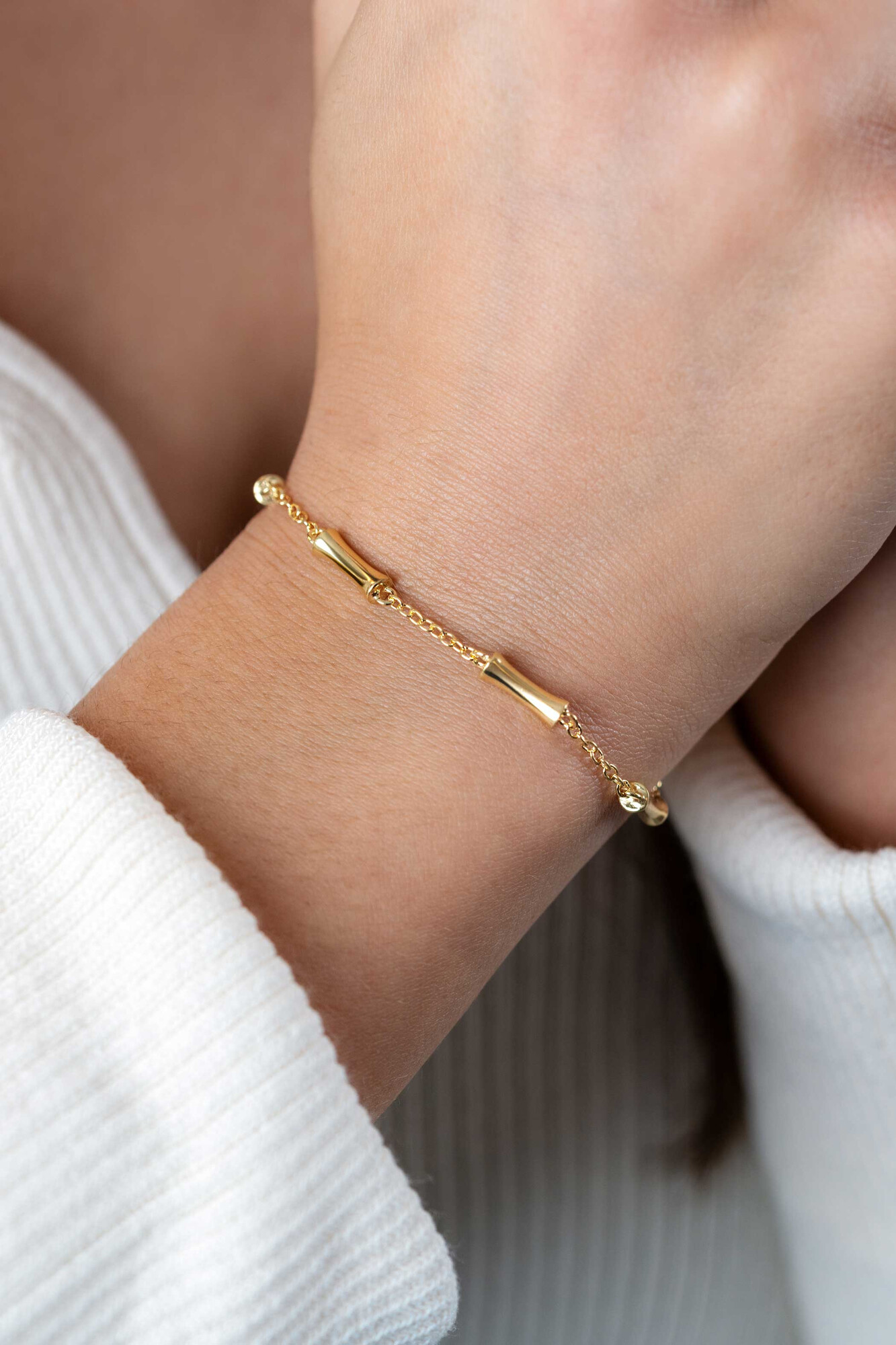 ZINZI gold plated zilveren schakel armband met vijf gladde bamboe vormen 17-20cm ZIA2577G
