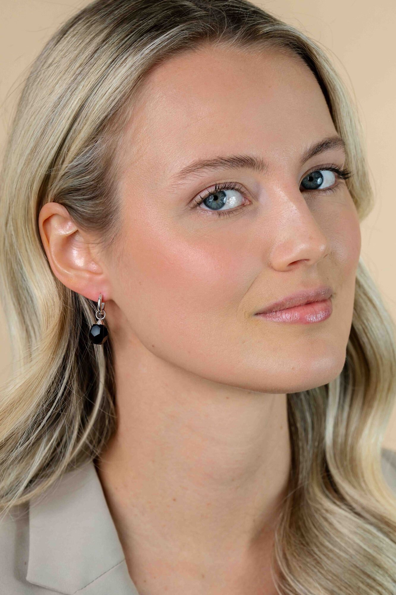 ZINZI zilveren oorbedels zwarte bead ZICH266Z (zonder oorringen)