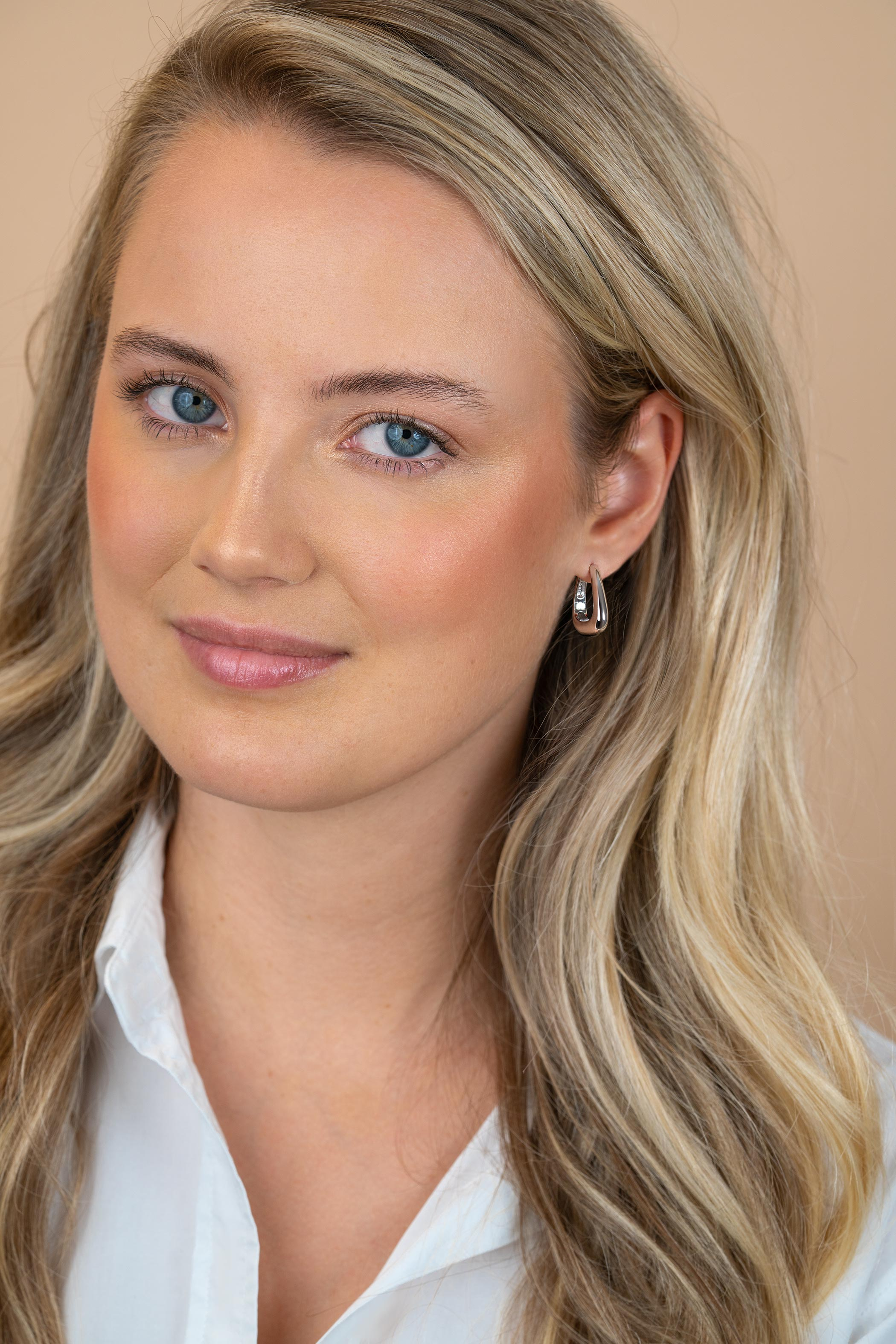 21mm ZINZI zilveren oorringen glad in een trendy tasvorm met luxe klapsluiting ZIO2805