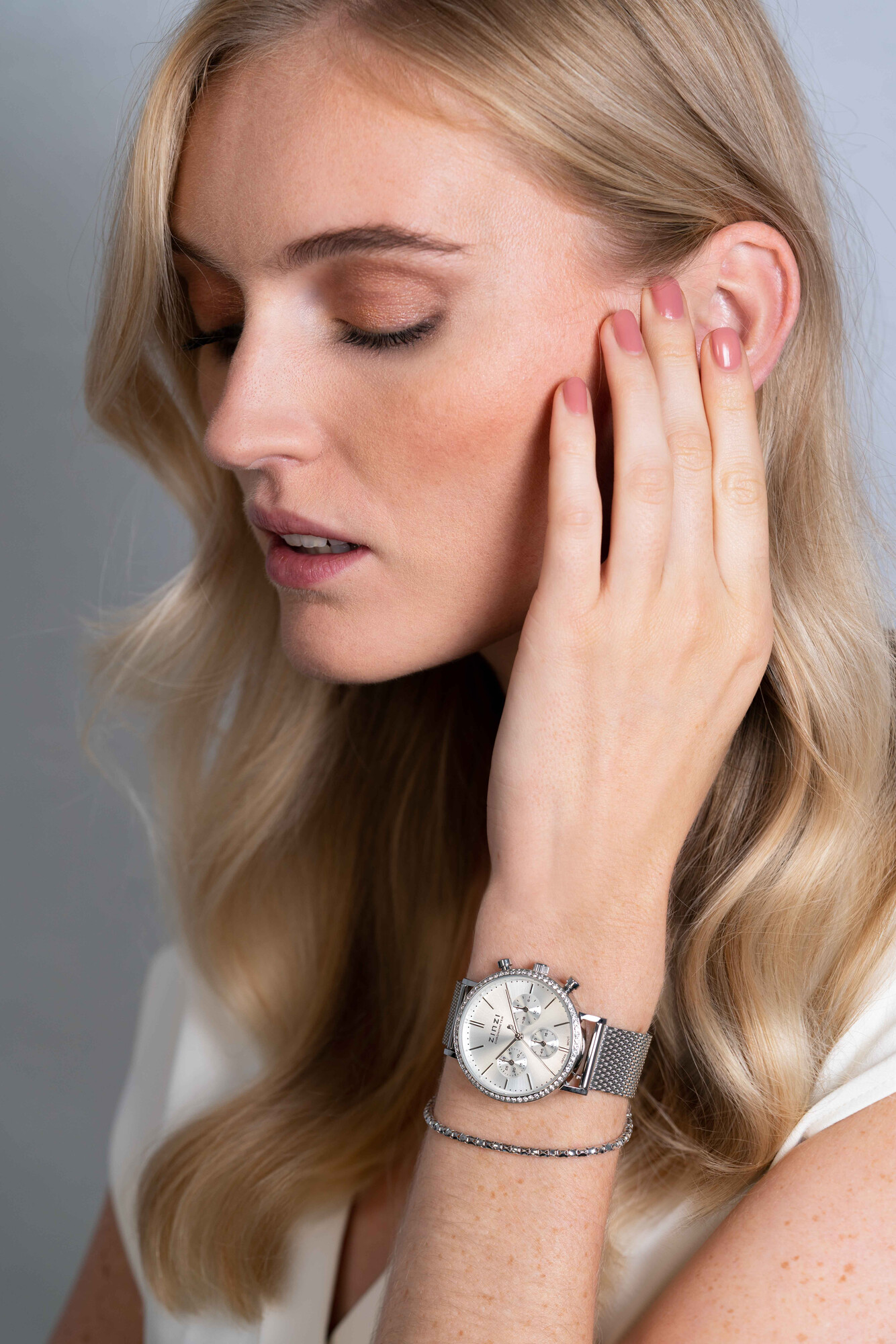 ZINZI horloge CHRONOGRAPH 36mm stopwatch zilverkleurige wijzerplaat, stalen kast met crystals, stalen mesh band 18mm ZIW1602
