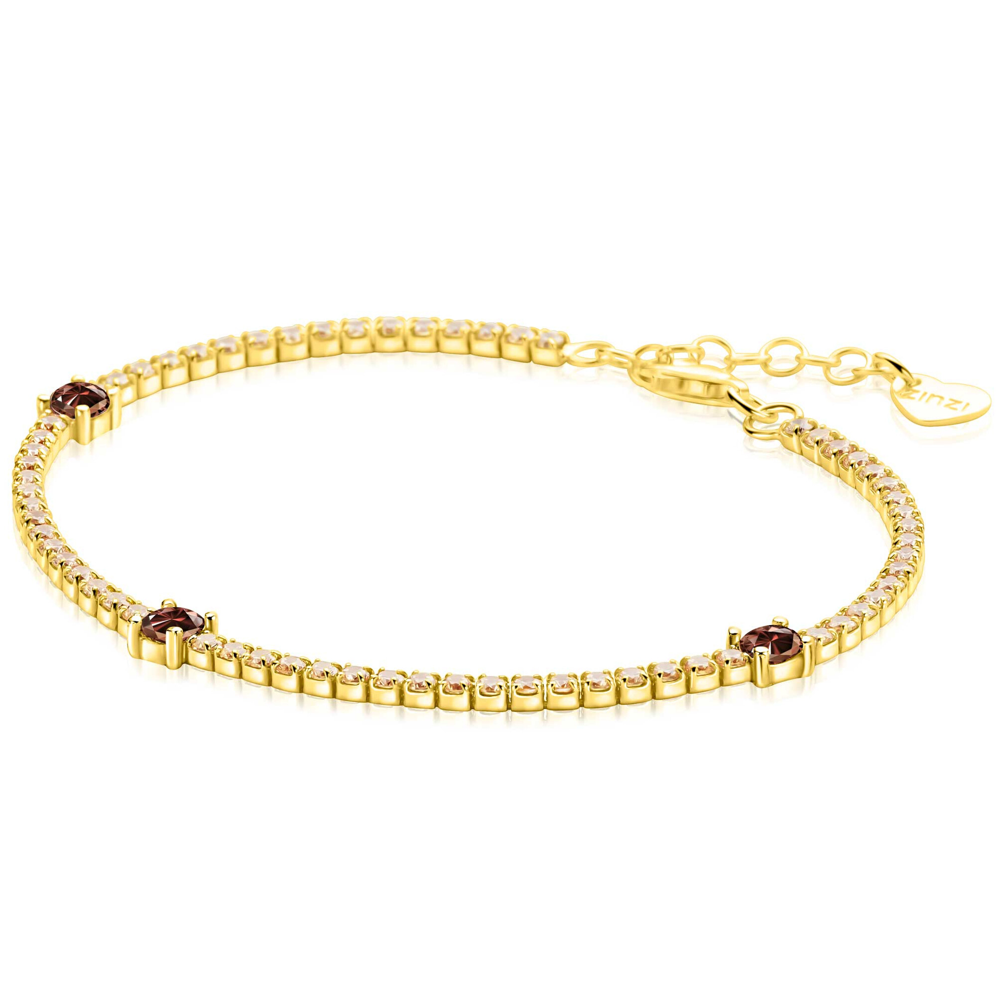 ZINZI gold plated zilveren tennisarmband 2,1mm breed bezet met champagnekleurige zirkonia’s in verfijnde rijzetting, afgewisseld met drie grotere donkerbruine kleurstenen (4,3mm) in chatonzetting ZIA2894C