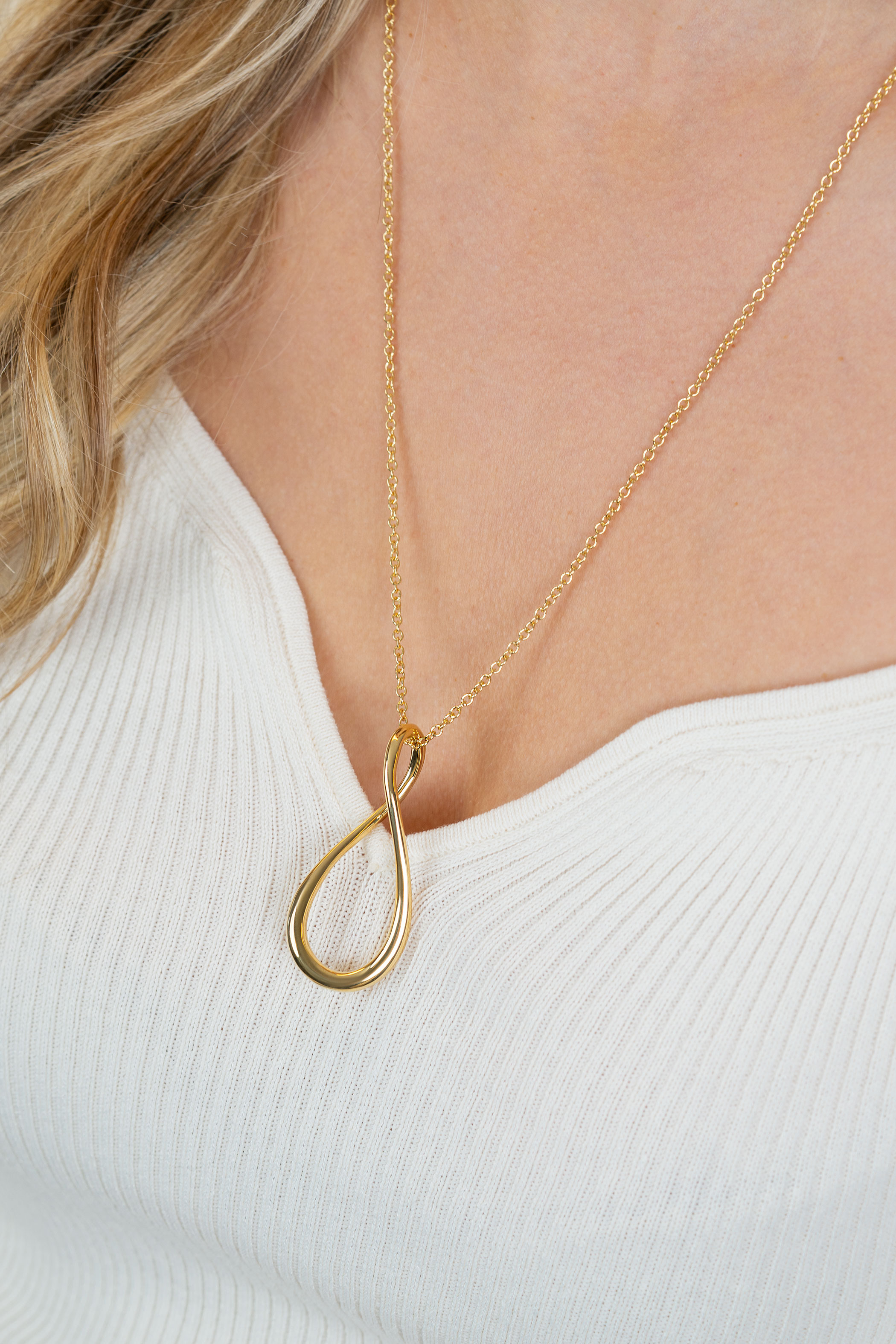 ZINZI goldplated zilveren ketting 60cm met grote gestileerde Infinity-hanger 52mm ZIC2675G