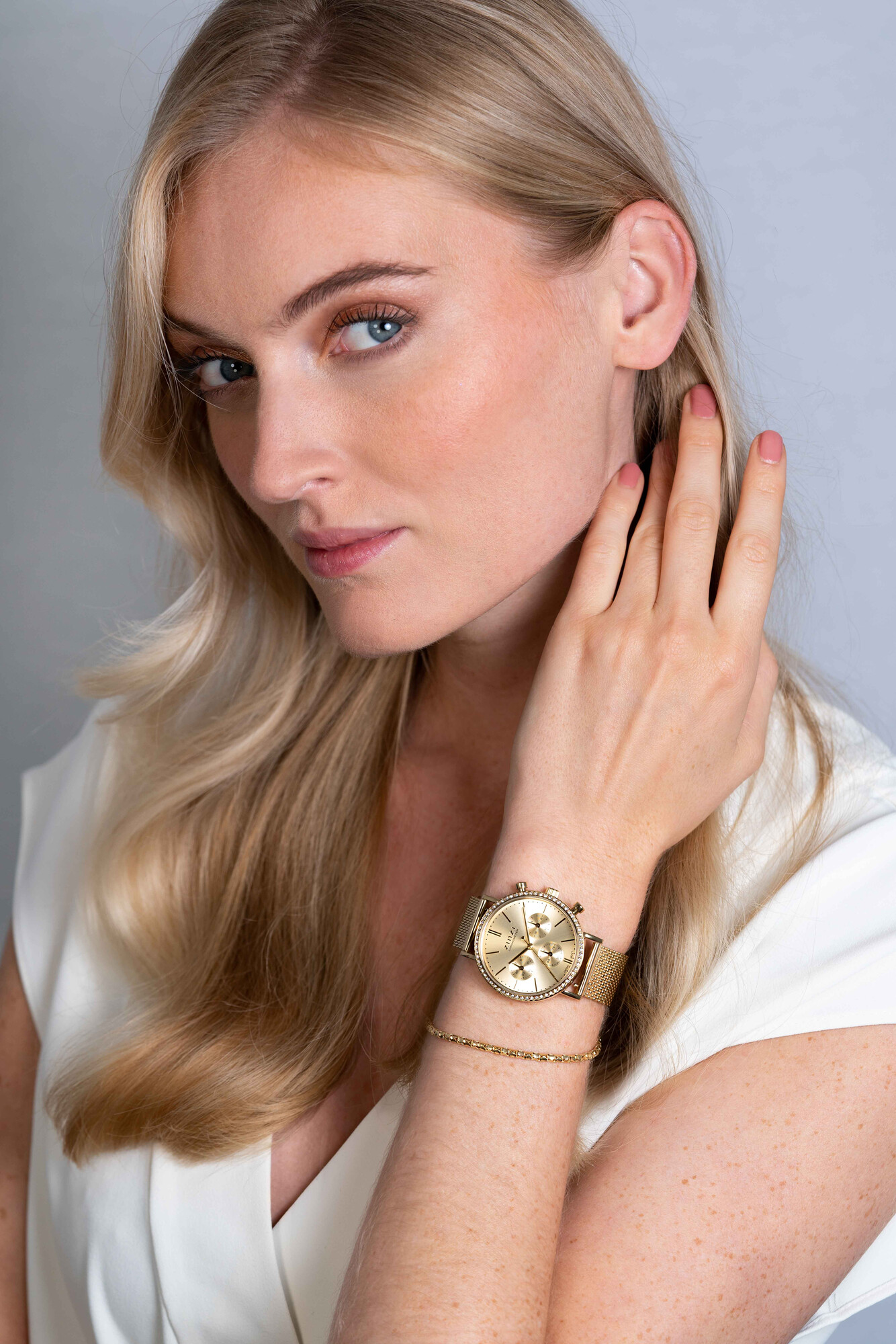 ZINZI horloge CHRONOGRAPH 36mm stopwatch geelgoudkleurige wijzerplaat, geelgoudkleurige stalen kast met crystals, geelgoudkleurige stalen mesh band 18mm ZIW1610
