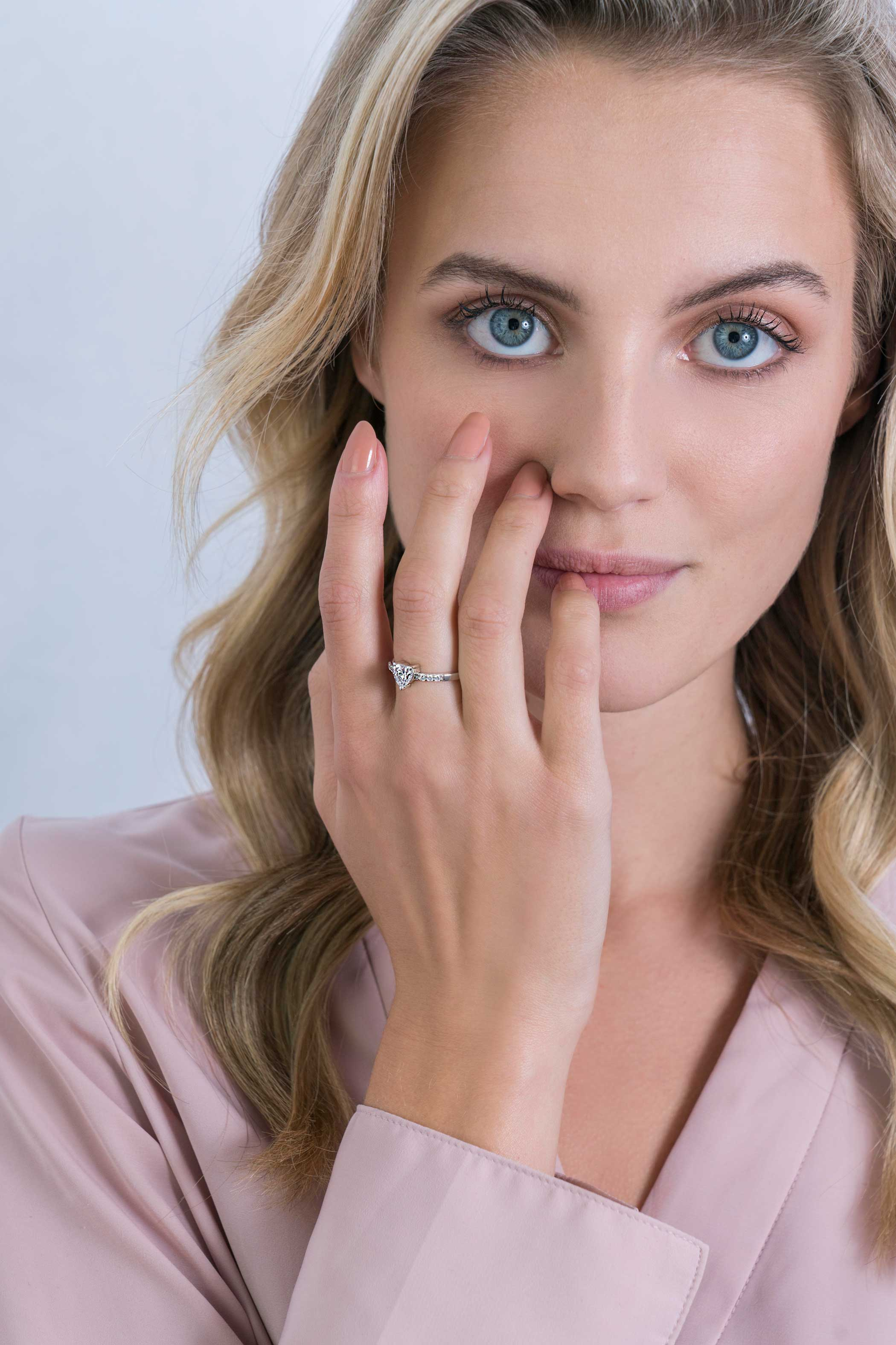 ZINZI zilveren ring hart witte zirconia ZIR2134C