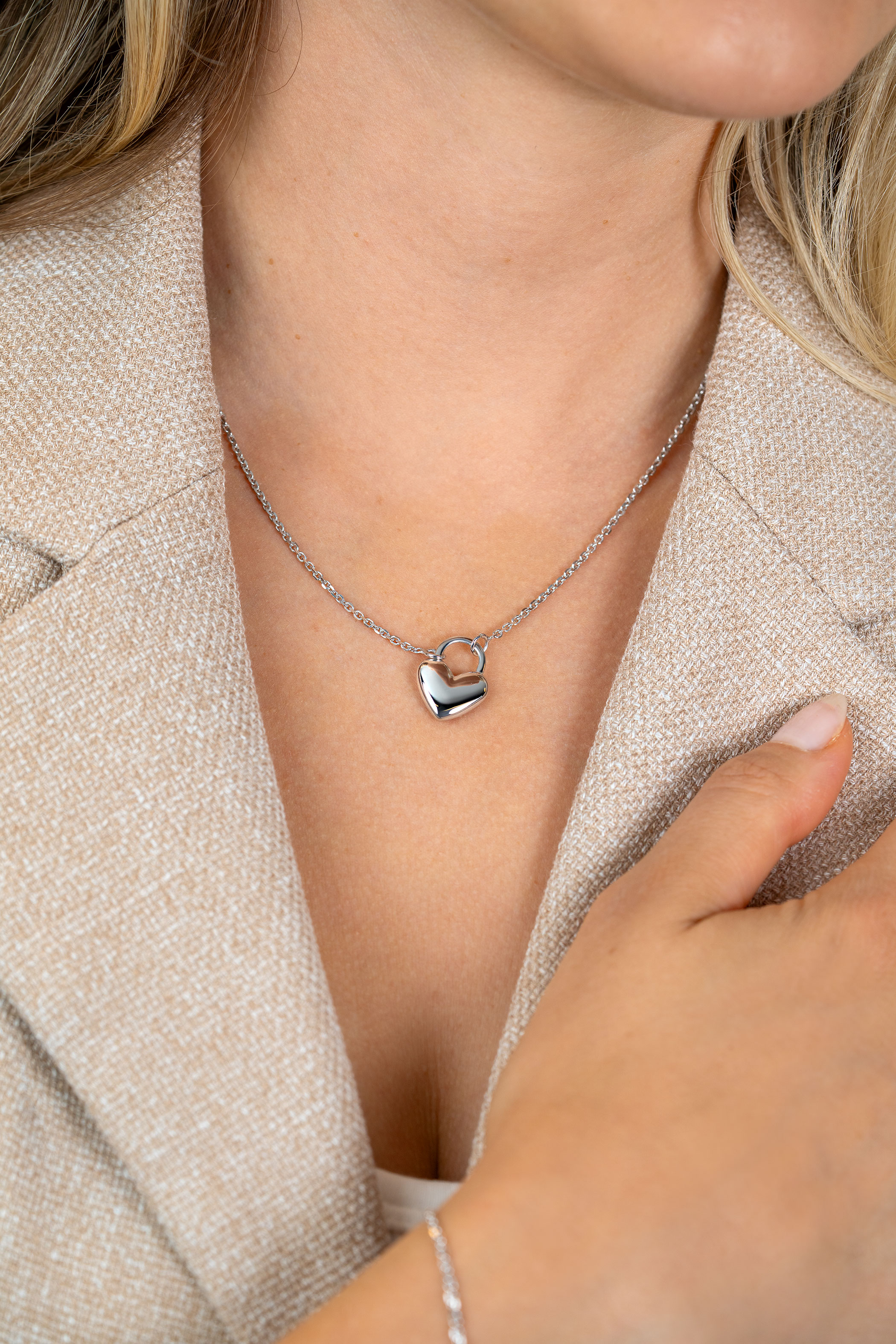 ZINZI zilvereren schakelketting met hartvormige slot hanger 18mm breed 42-45 cm ZIC2673