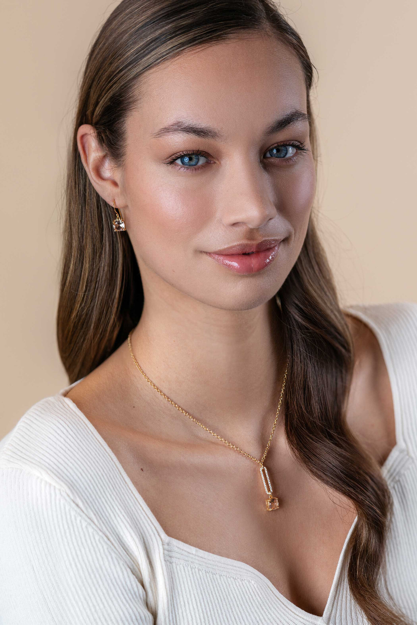 ZINZI gold plated zilveren jasseron ketting met schitterende open ovale vorm en vierkante hanger in licht roze 42-45cm ZIC2579
