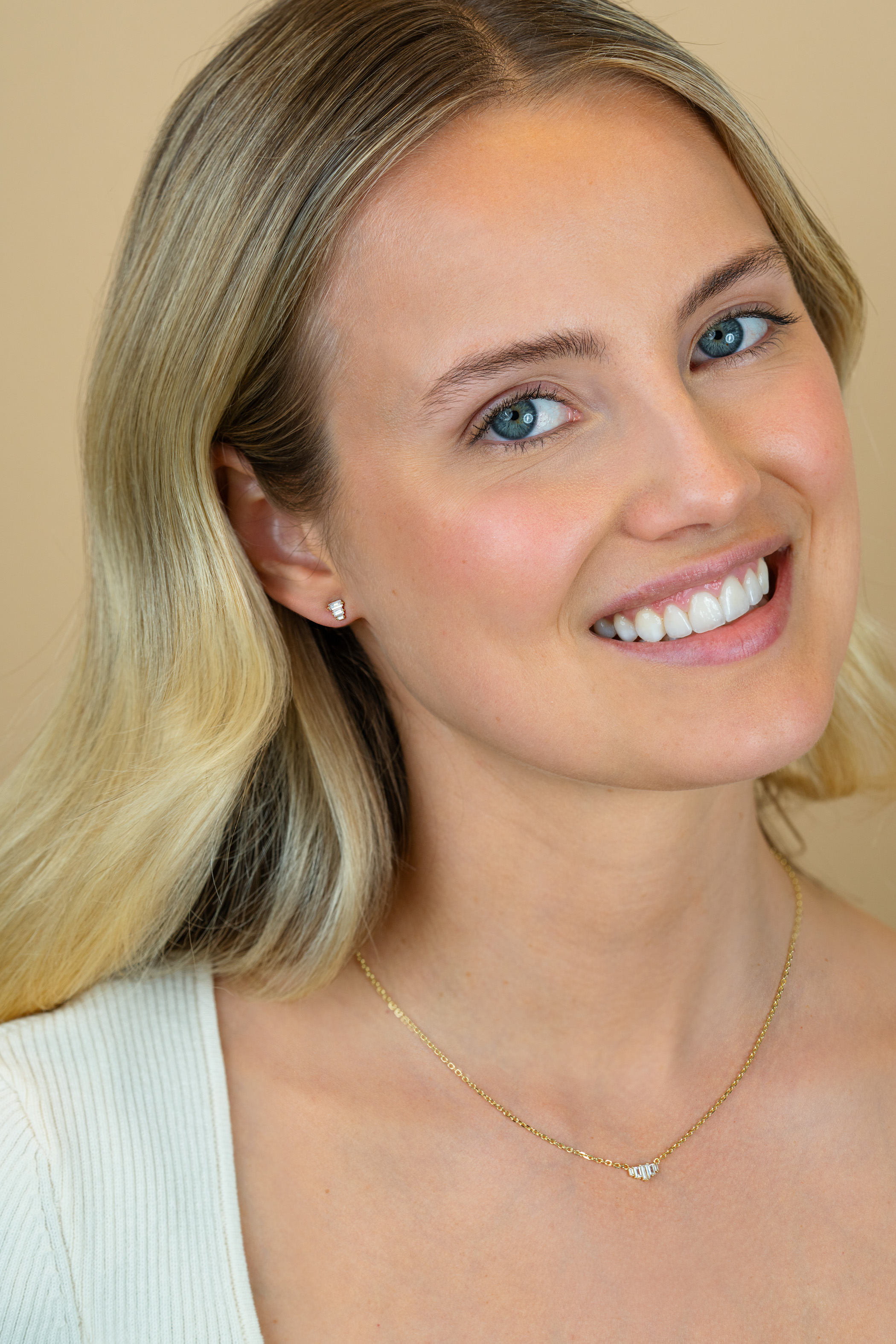 ZINZI gold plated zilveren ketting 42–45cm met piramide vorm, bezet met witte zirkonia’s ZIC2723Y