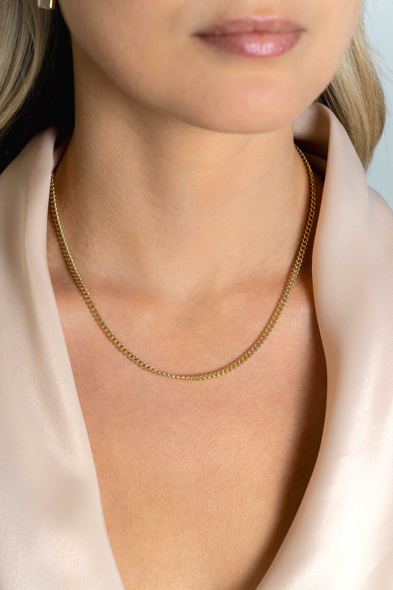 ZINZI gold plated zilveren gourmet ketting 3,8mm breed met trendy glimmend slotje als sluiting 43cm ZIC2411G