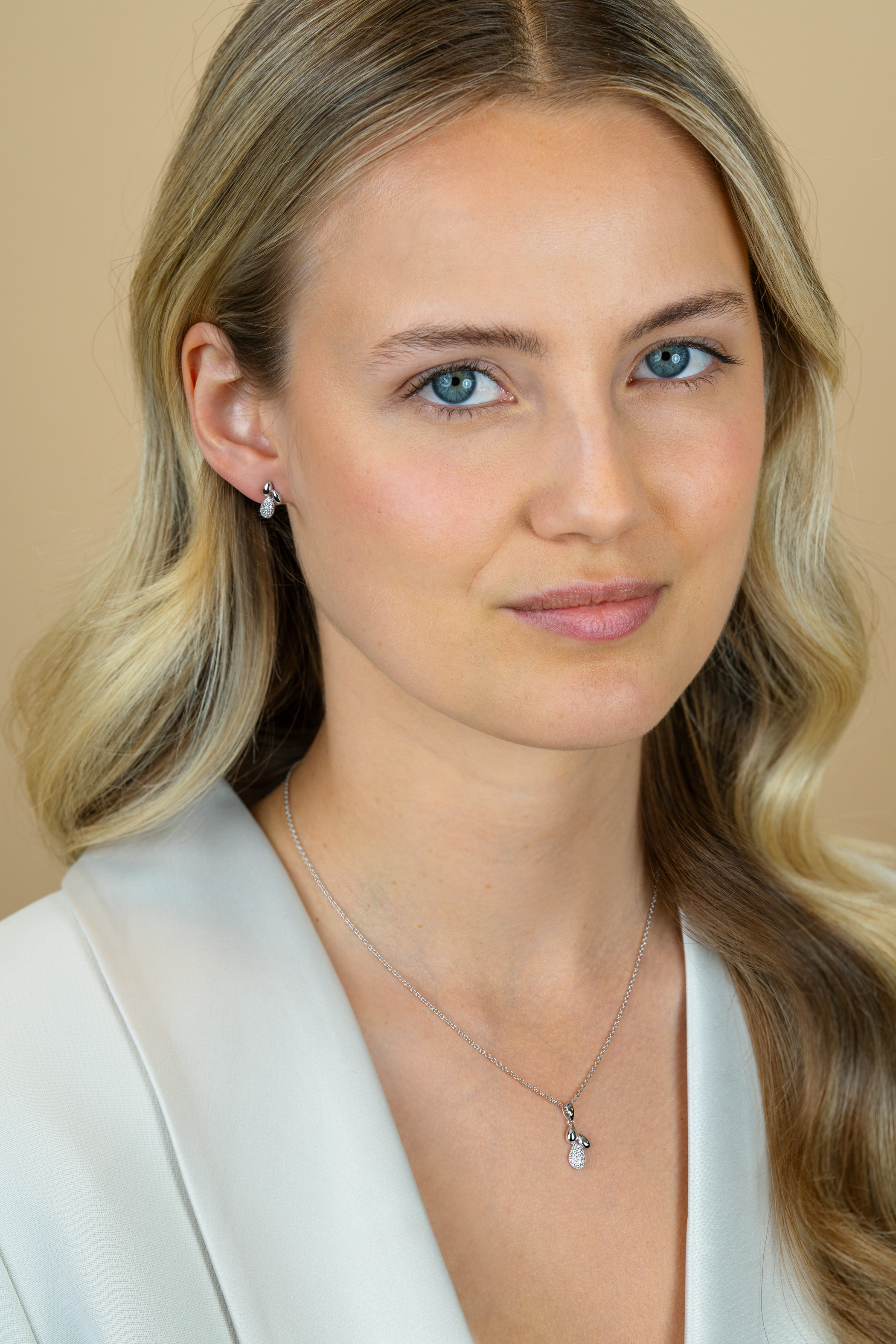 ZINZI zilveren ketting 42-45cm  met hanger met drie druppelvormen ZIC2746