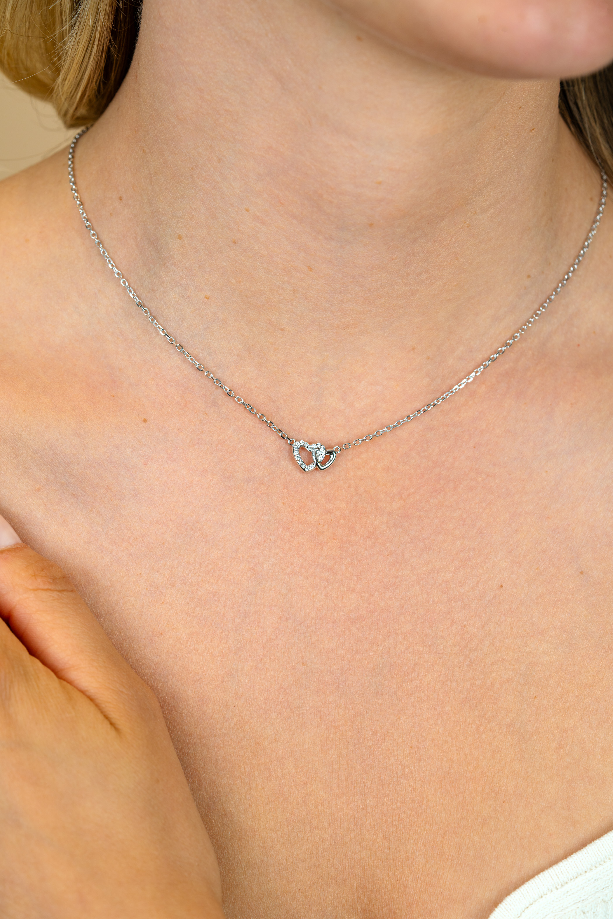 ZINZI zilveren ketting 42–45cm met verbonden hartjes, witte zirkonia's ZIC2493