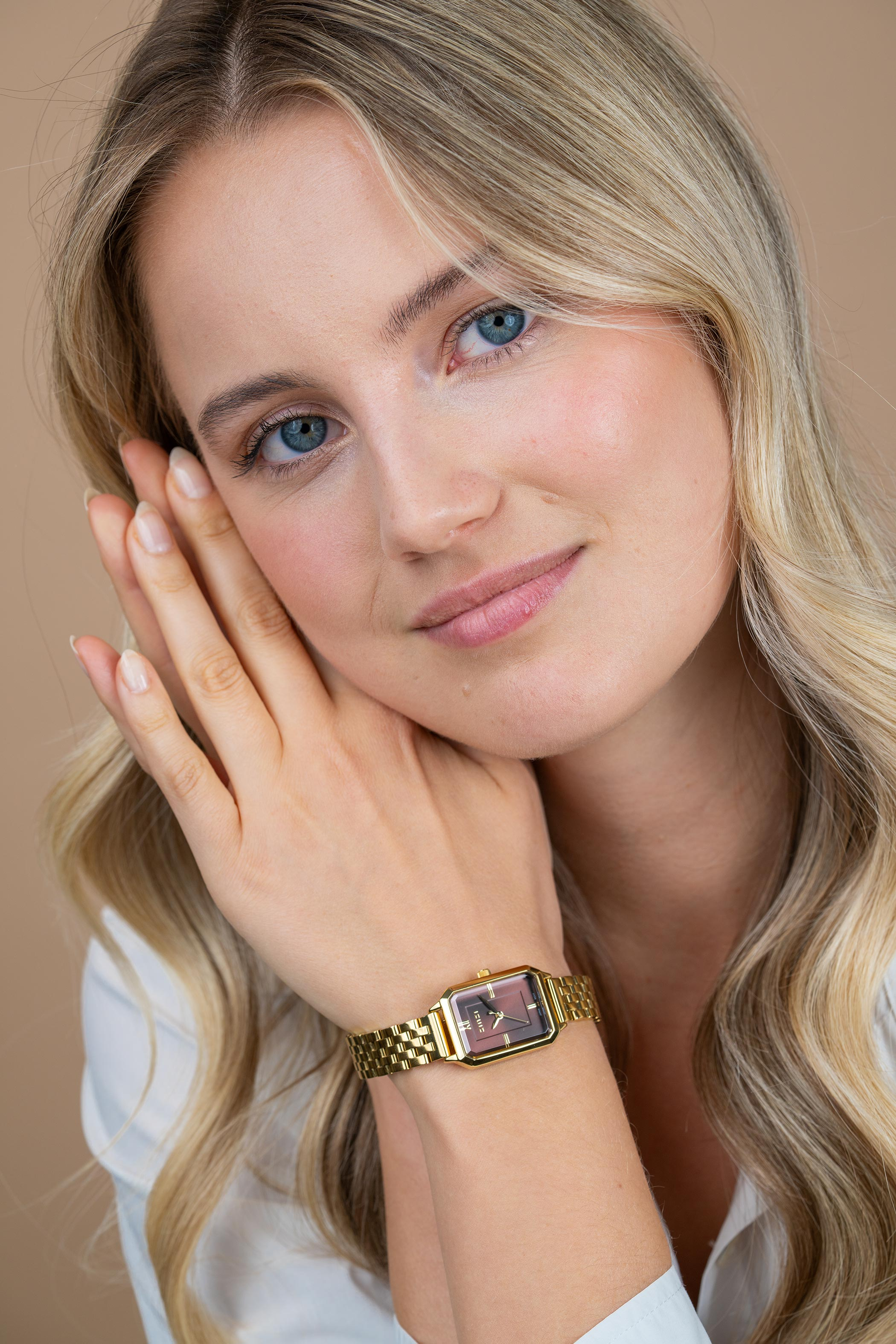 ZINZI Allure horloge 30mm achthoekige kast, bruine wijzerplaat, geelgoudkleurige stalen kast en band, Japans uurwerk ZIW2536
