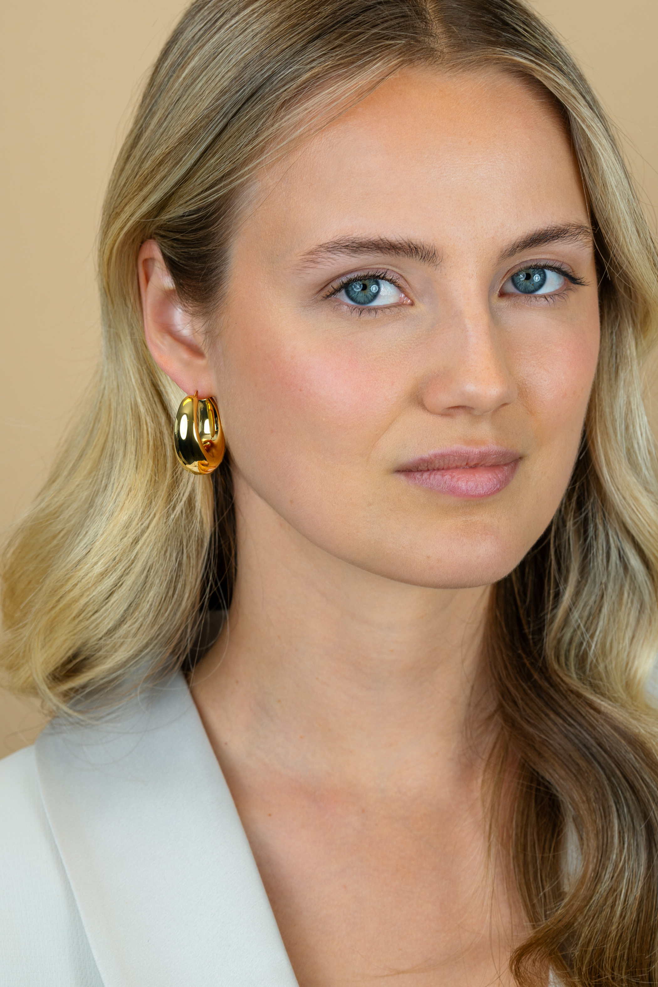 31mm ZINZI gold plated zilveren oorringen met brede buis (9mm) en ovaal model, handige bovensluiting  ZIO2750G