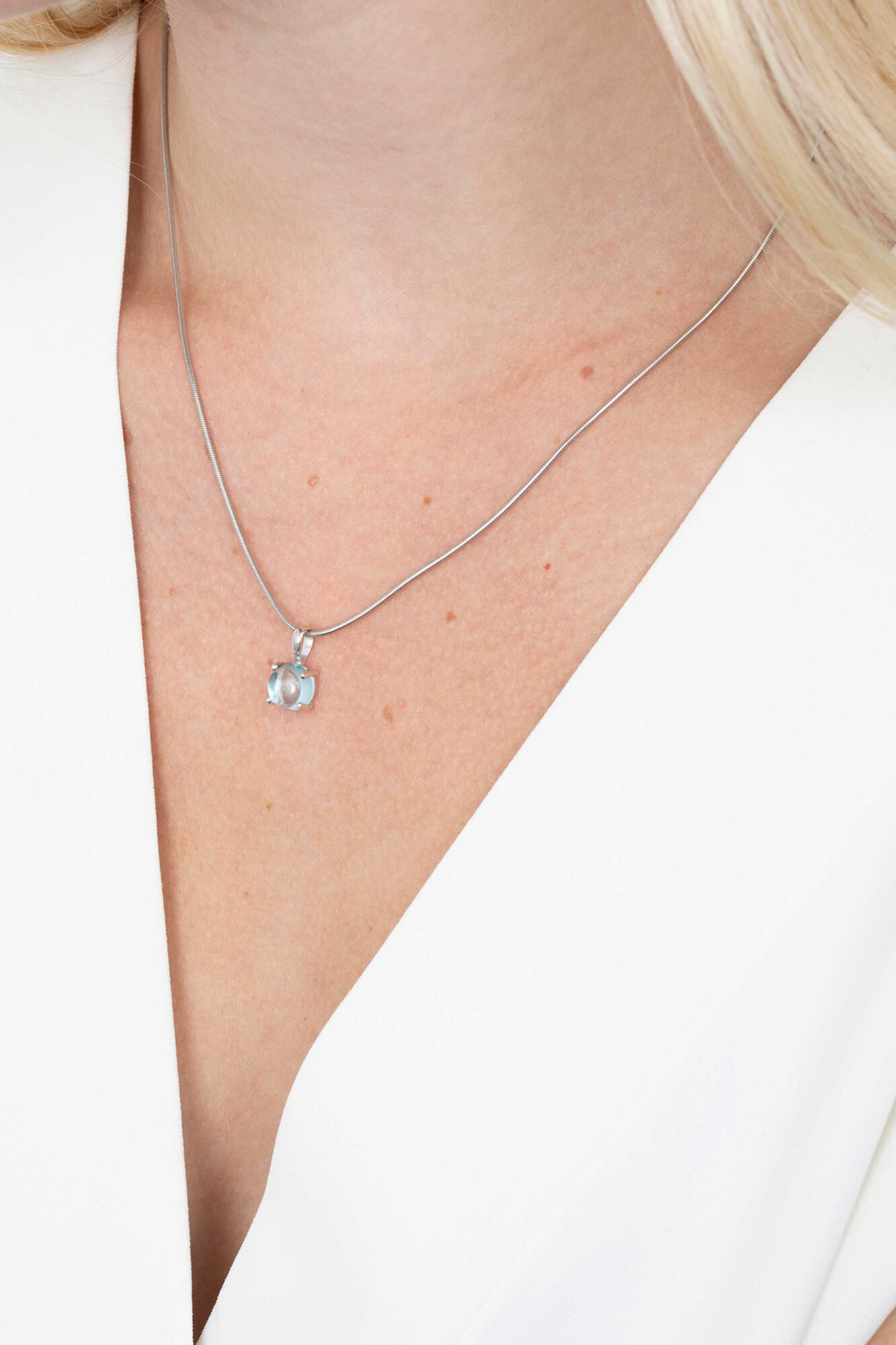 ZINZI zilveren hanger rond zachtblauw 14mm ZIH2089B
