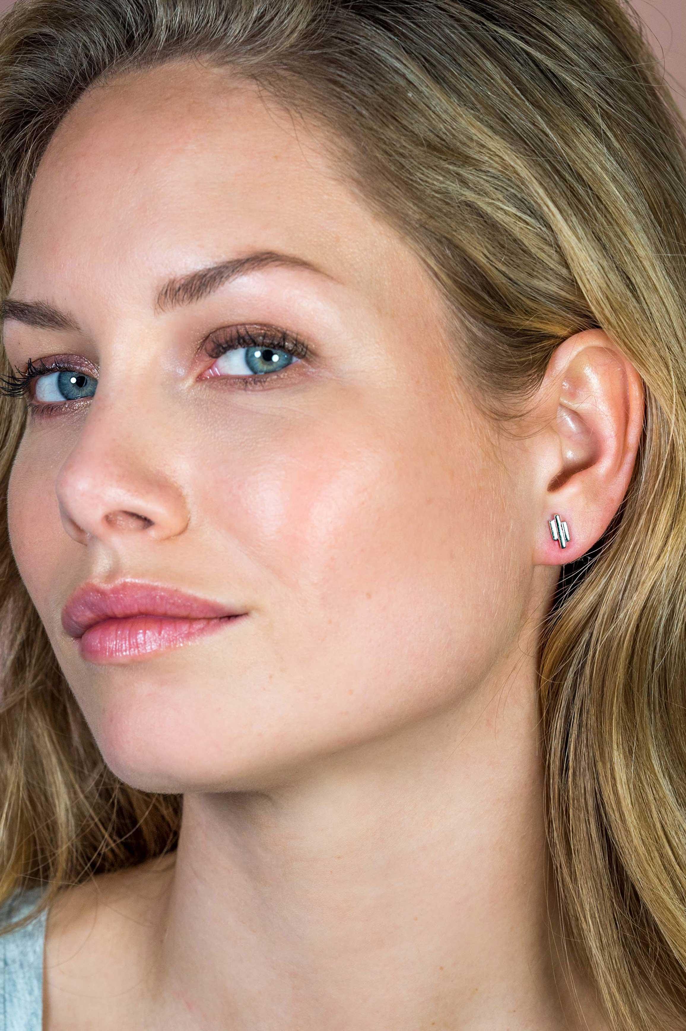 ZINZI zilveren oorknoppen staafjes vorm glad 9mm ZIO1586