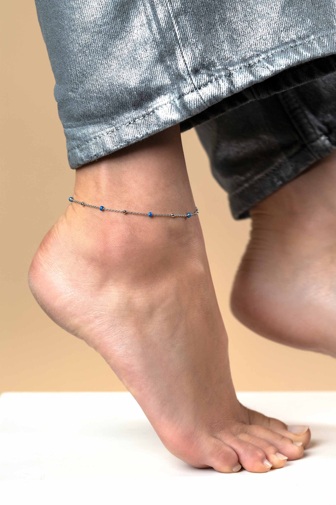 ZINZI zilveren fantasie enkelband met 7 blauwe donuts en glanzende bolletjes 23-27cm ZIE2511