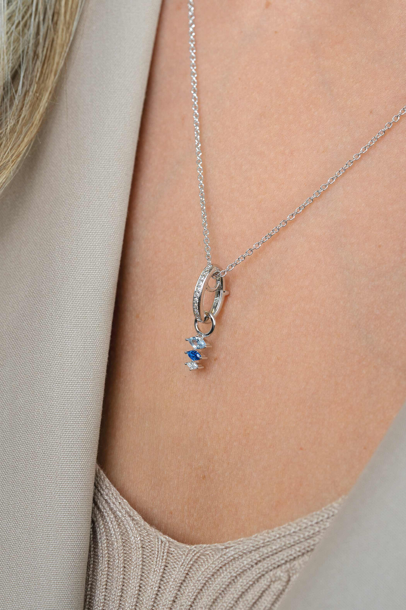 ZINZI zilveren hanger met witte zirconia's om je oorbedels aan te hangen ZIH2CH
