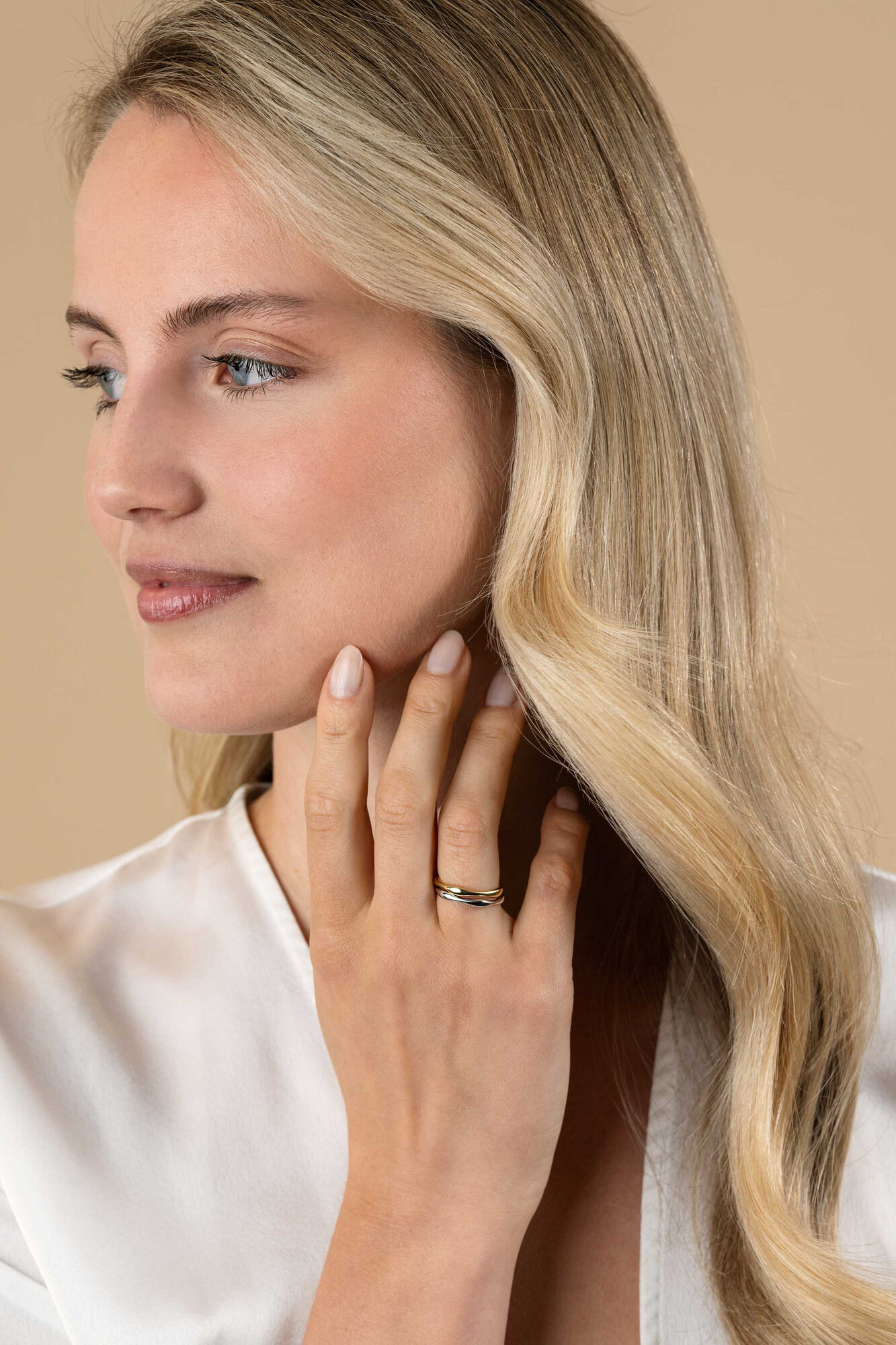 ZINZI zilveren ring organisch gevormd 2,5mm breed ZIR2610C