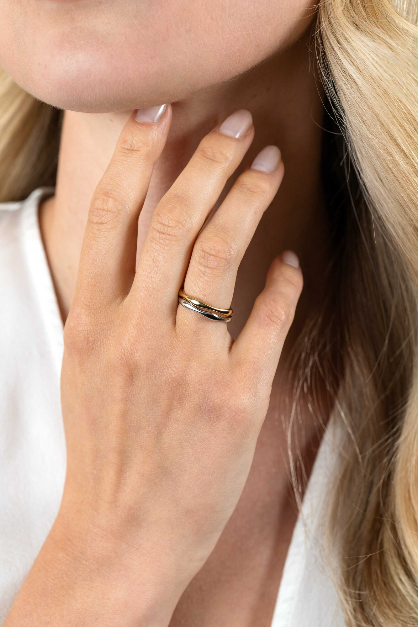 ZINZI zilveren ring organisch gevormd 2,5mm breed ZIR2610C