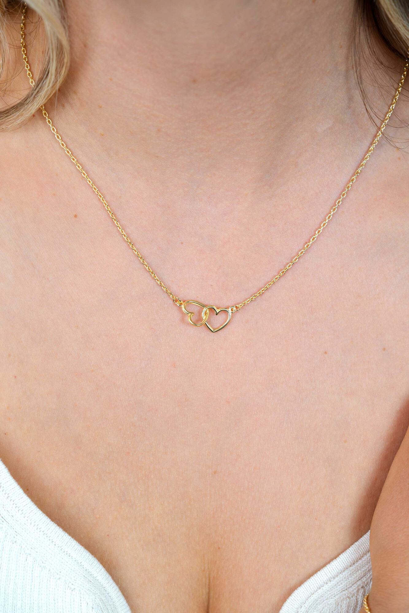 ZINZI gold plated zilveren ketting met 2 verbonden hartjes 40-45cm ZIC2513G