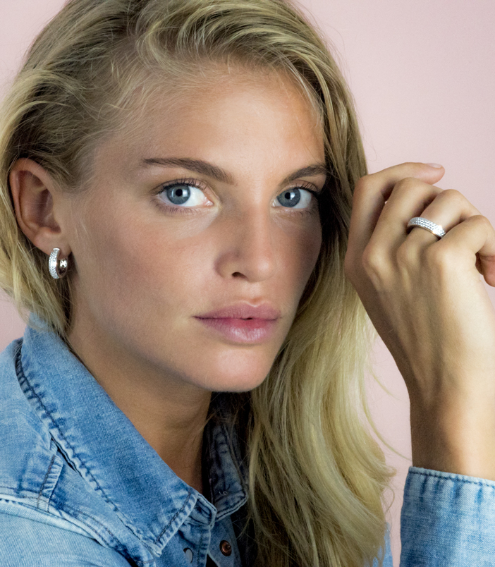 ZINZI zilveren oorringen 17 x 5mm witte zirconia's met luxe klapsluiting ZIO1183
