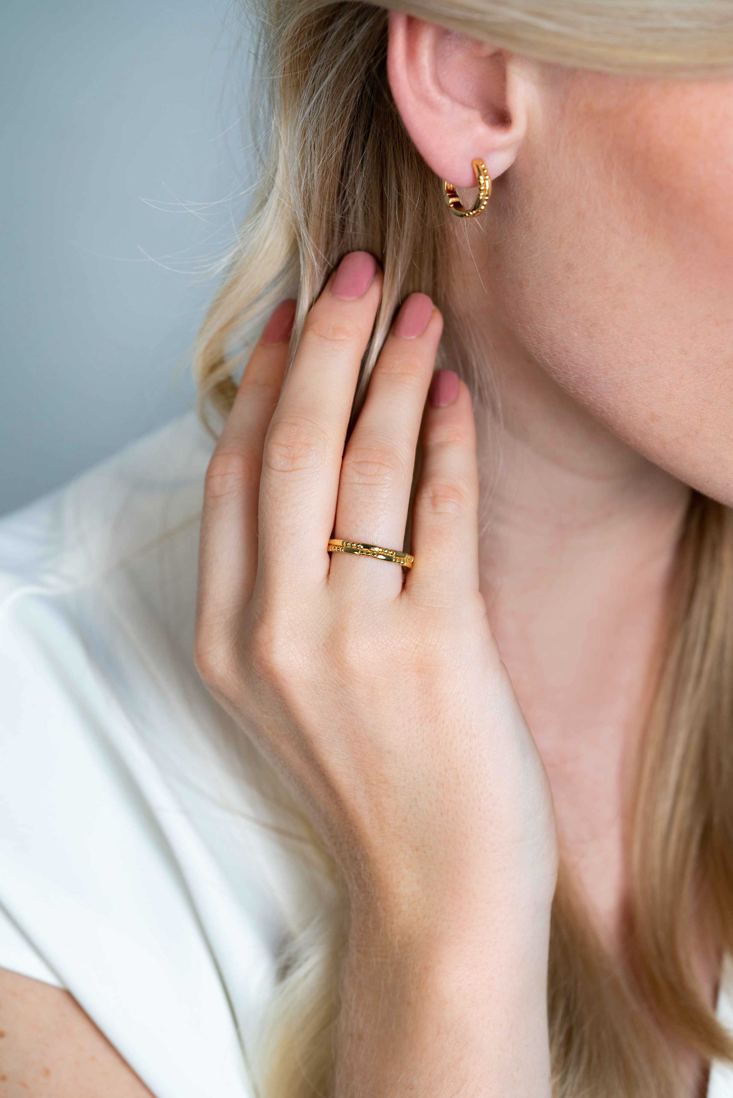 ZINZI zilveren ring extra 14K geel verguld staafjes en bolletjes ZIR2250C