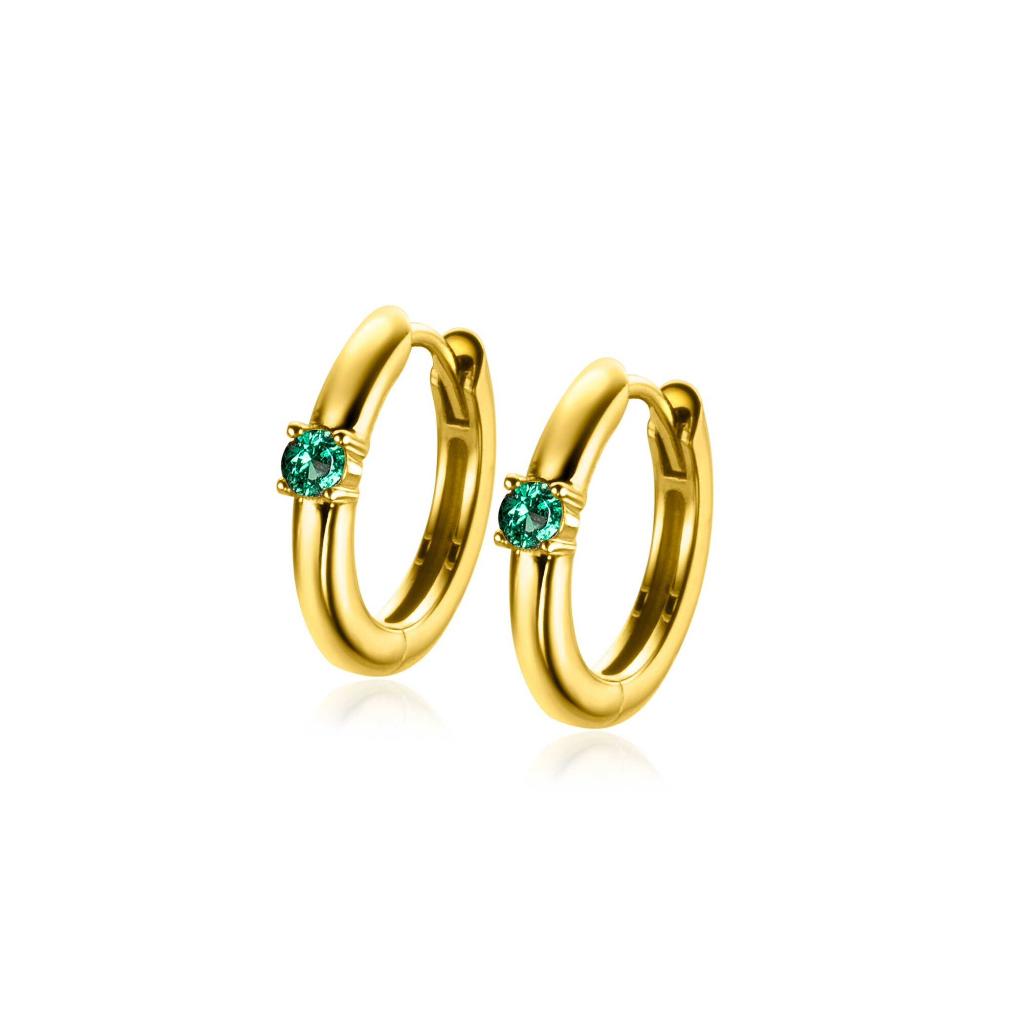 MEI oorringen 13mm gold plated met geboortesteen groen smaragd zirconia 
