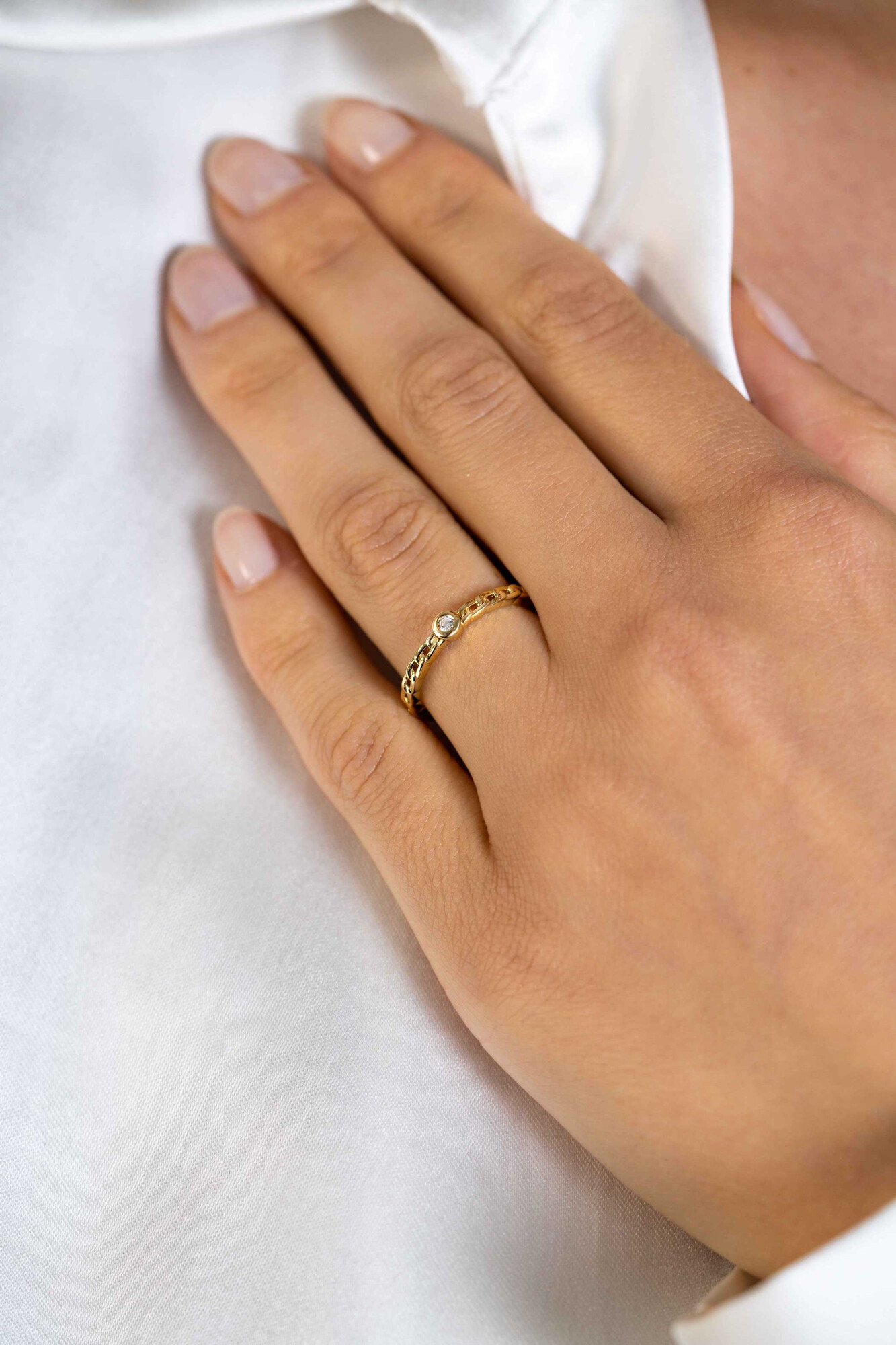 ZINZI gold plated zilveren aanschuifring gourmet schakel met ronde witte zirconia ZIR2376C