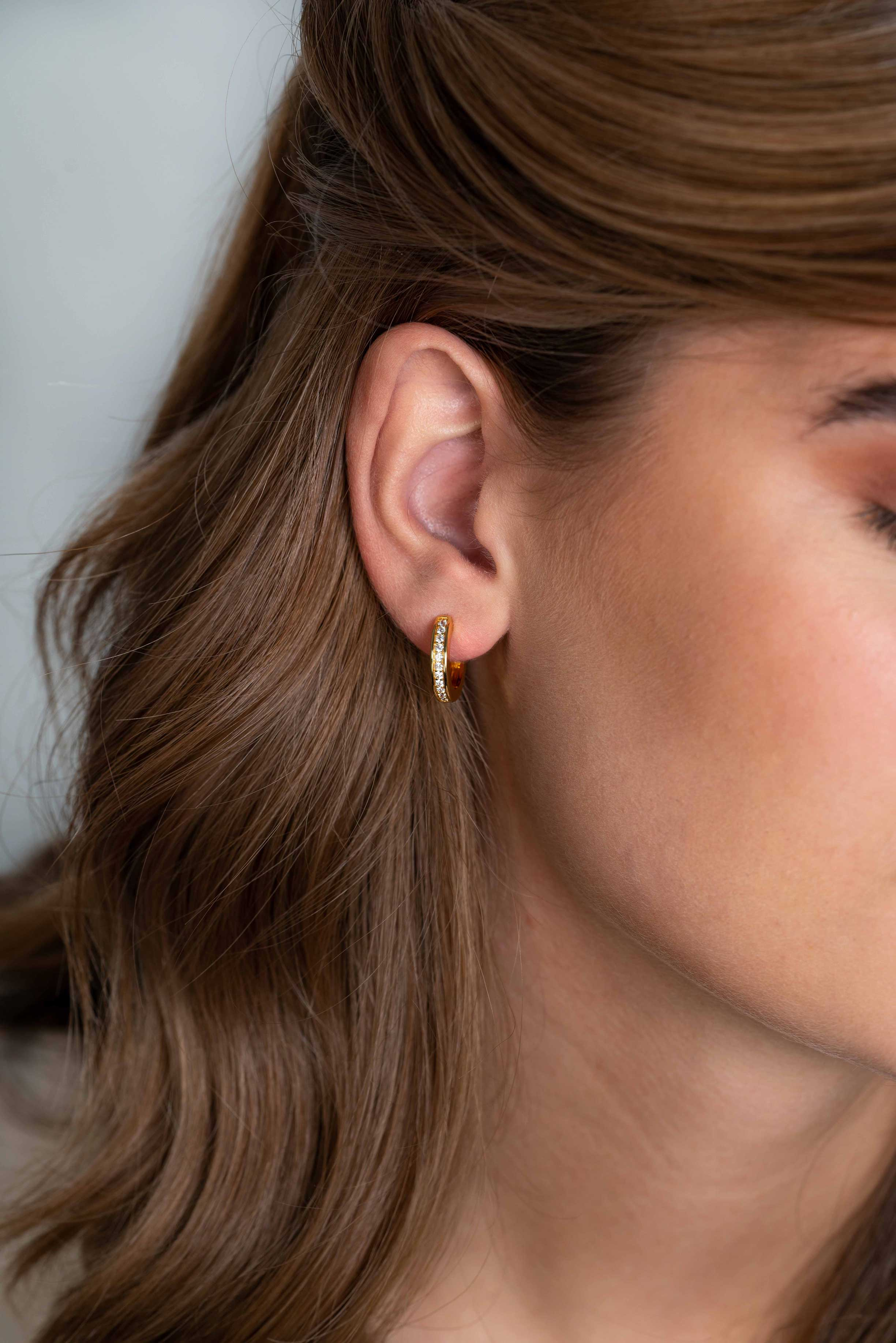 Zinzi zilveren oorringen 14K geel verguld 17 x 3mm witte zirconia's ZIO186Y
