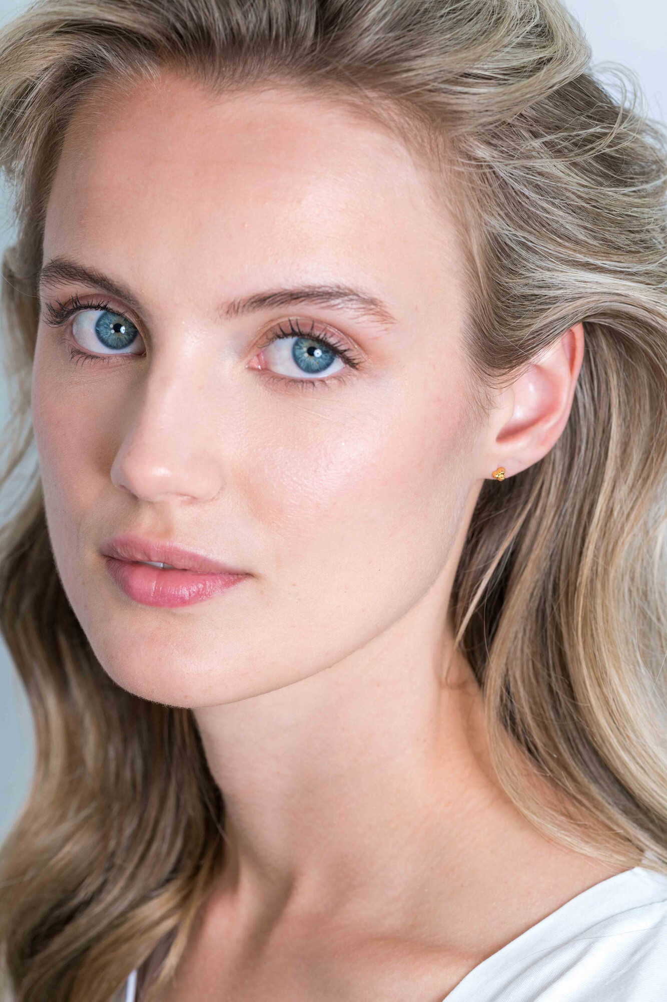 ZINZI zilveren oorknopjes 14K geel verguld 4mm 3 bolletjes ZIO2169G