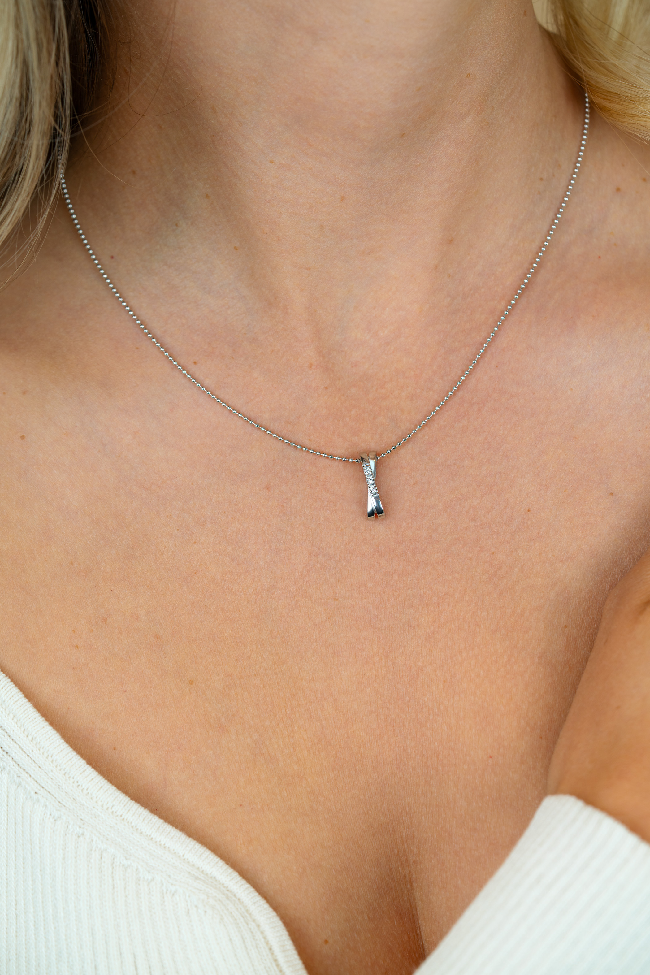 ZINZI zilveren hanger kruislings wit 16mm ZIH2039 (zonder collier)